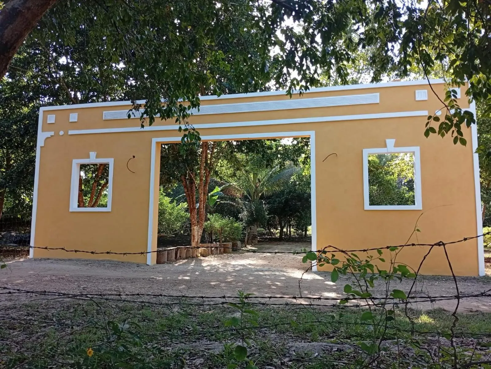 Facade/entrance in Ecohotel Shalom