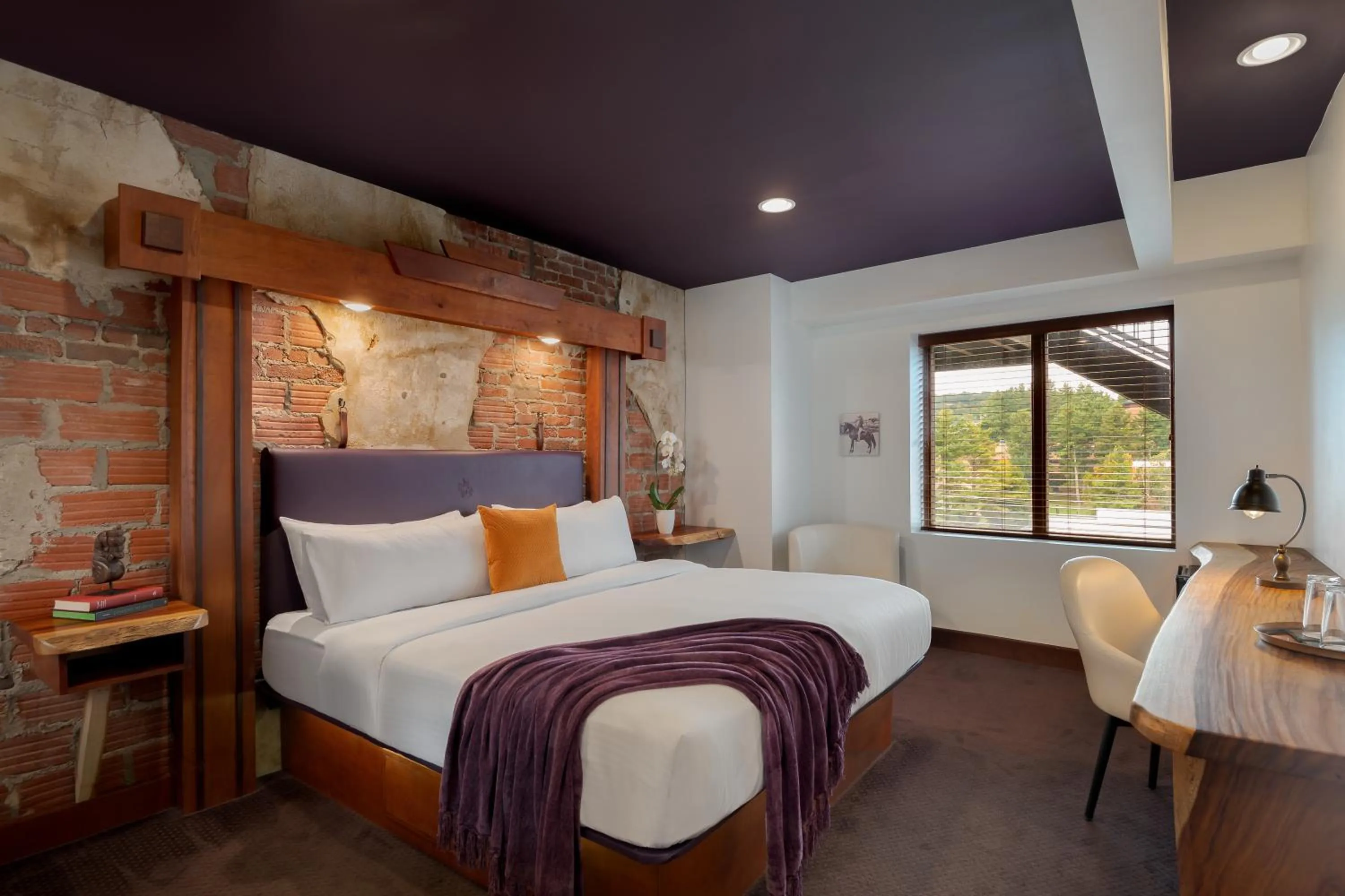 Bedroom, Bed in The Horton Hotel