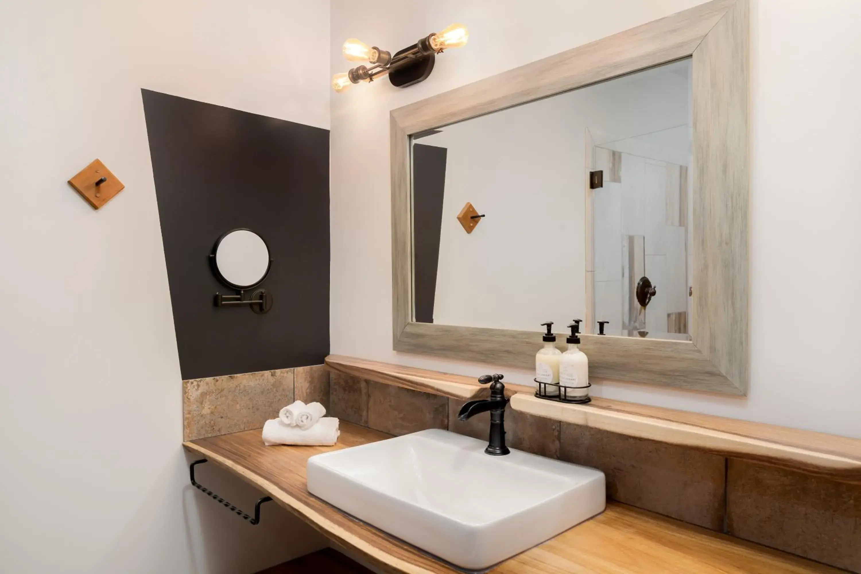 Superior King Room in The Horton Hotel Superior King Room in The Horton Hotel