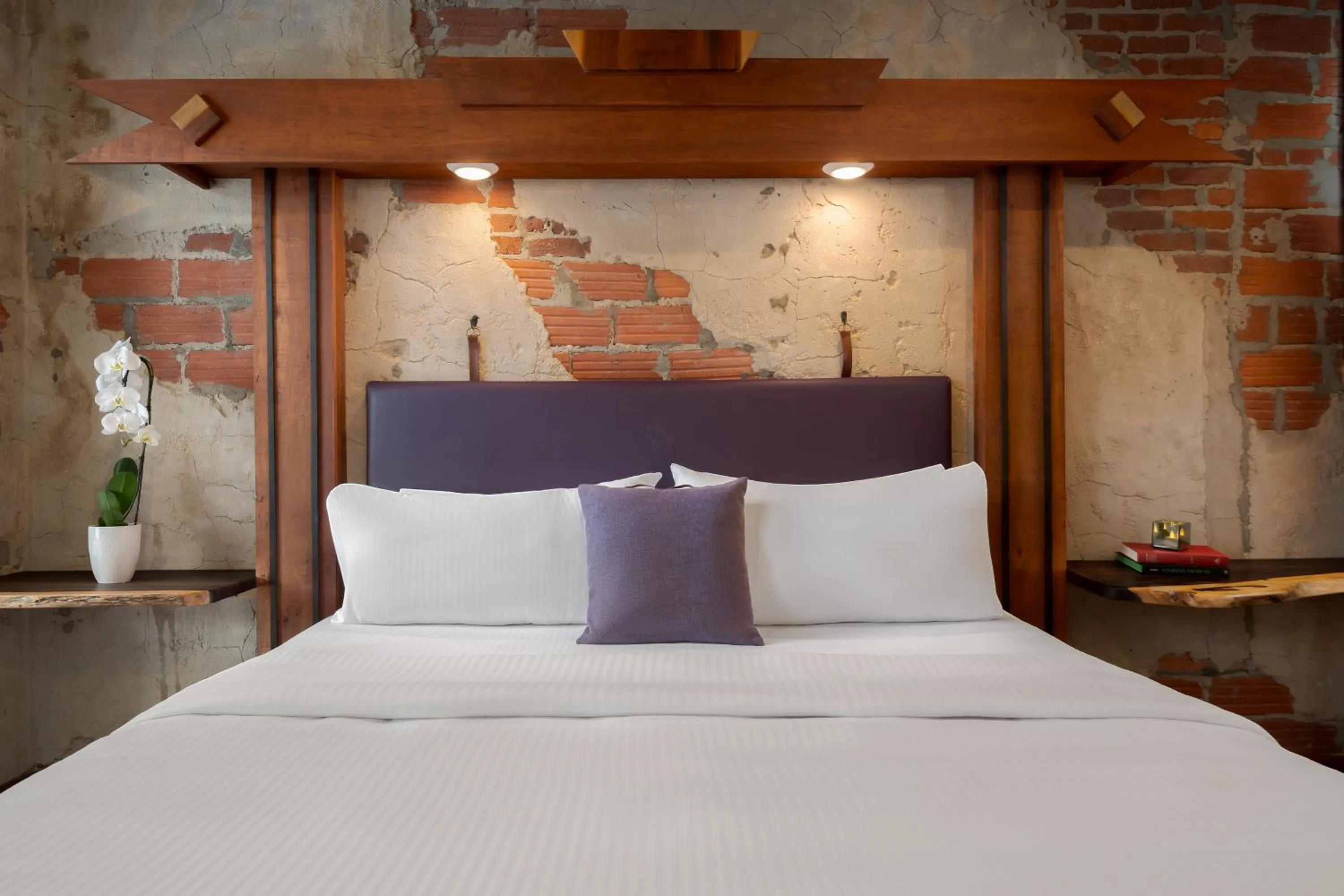 Bed in The Horton Hotel