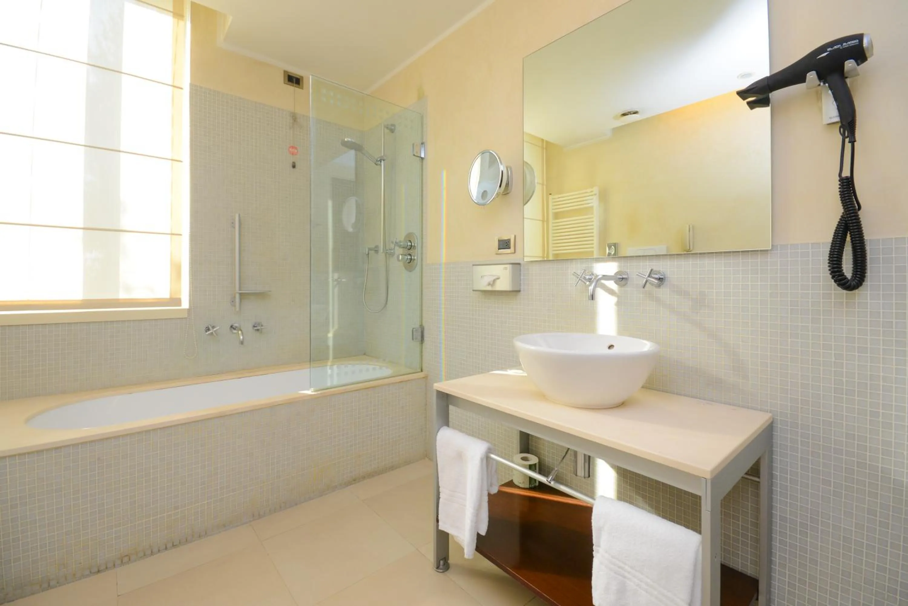 Bathroom in Hotel Igea