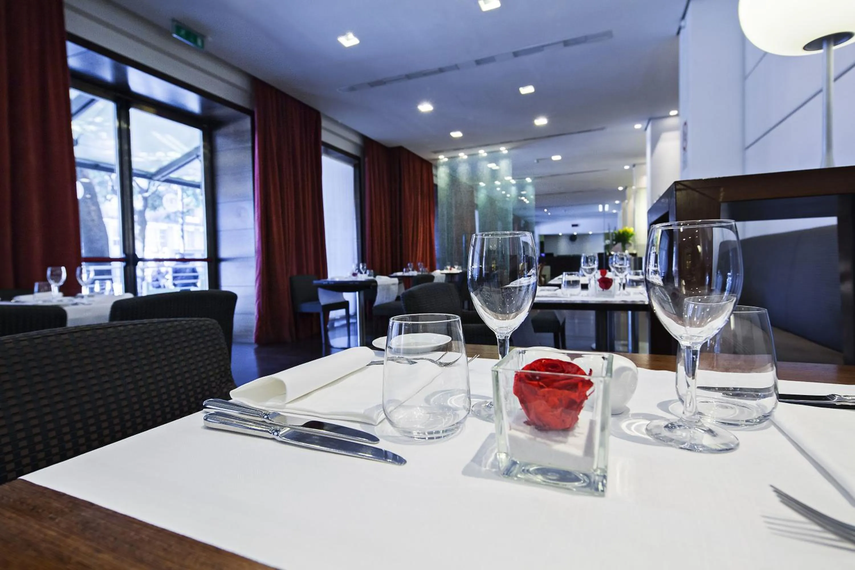 Restaurant/places to eat in Hotel Igea
