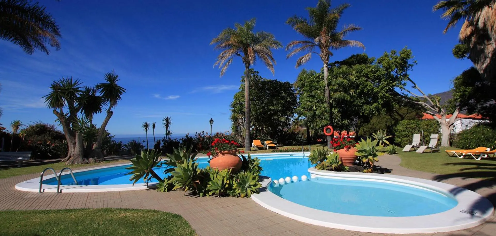 Swimming pool in La Palma Jardín Resort