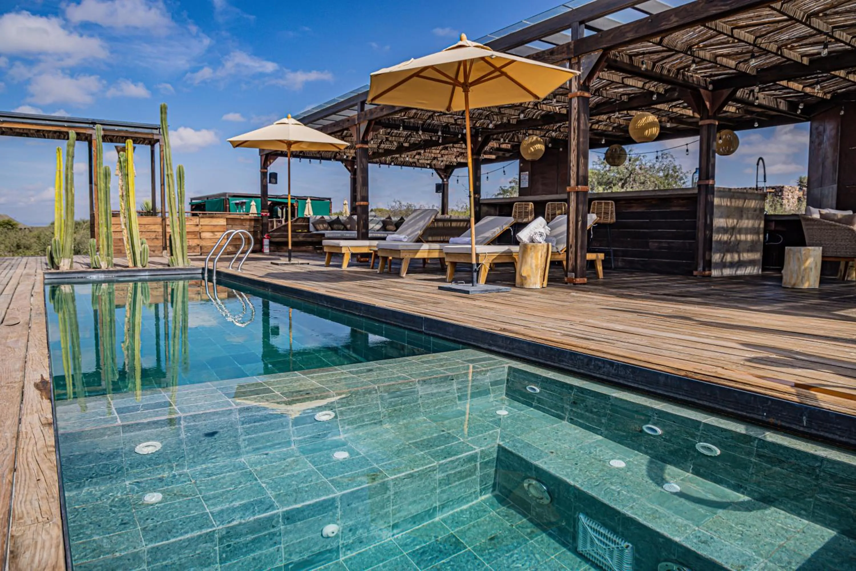 Day in Viatura Omún, San Miguel de Allende, with Optional All Inclusive