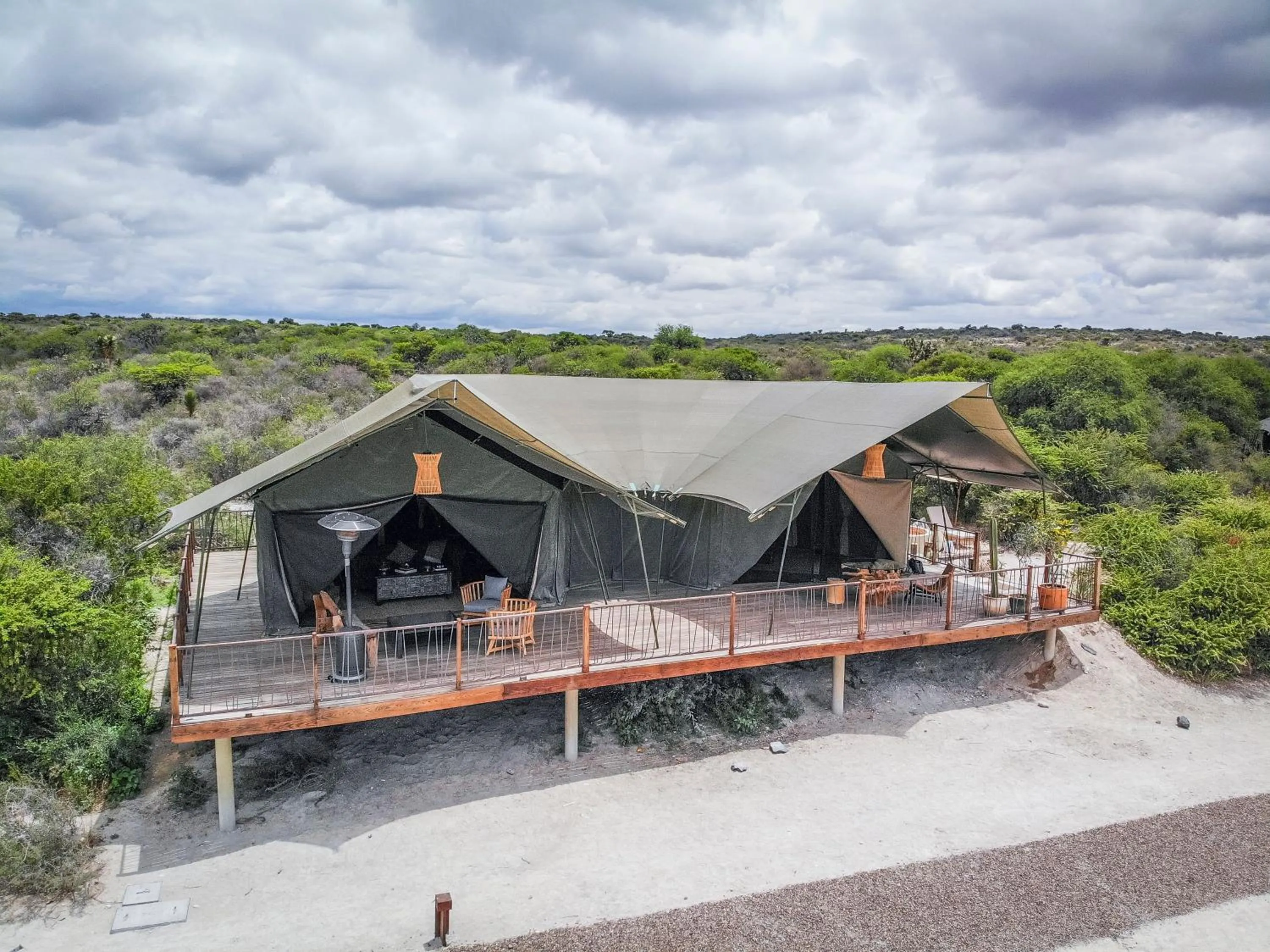 Property building in Viatura Omún, San Miguel de Allende, with Optional All Inclusive