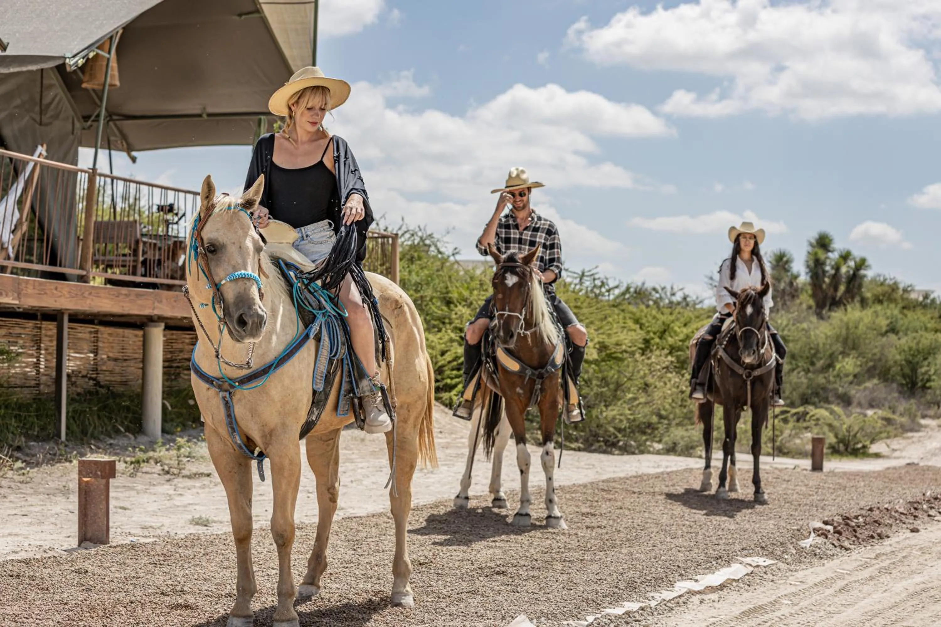 Day in Viatura Omún, San Miguel de Allende, with Optional All Inclusive