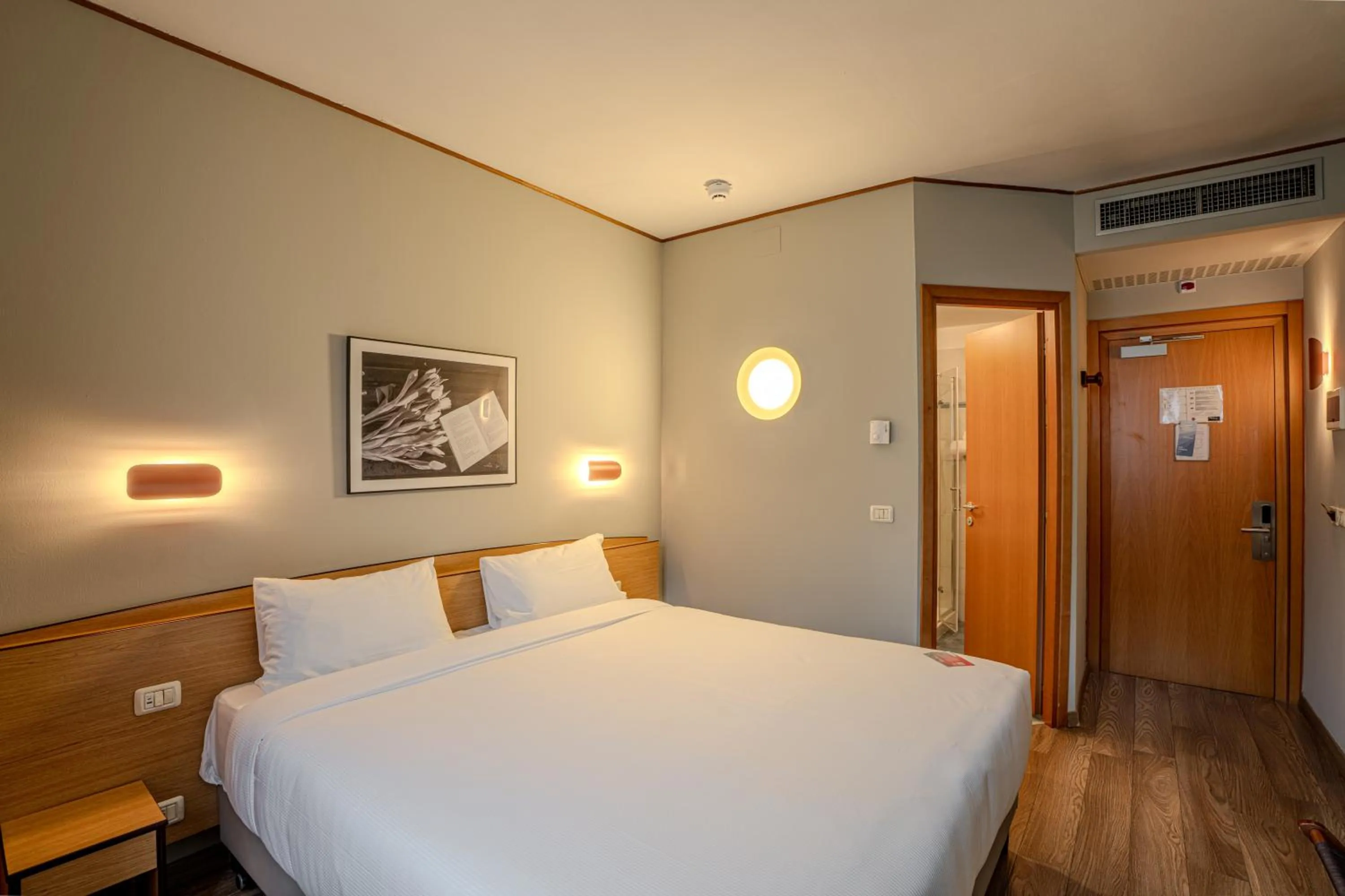 Bedroom, Bed in Tulip Inn Turin South