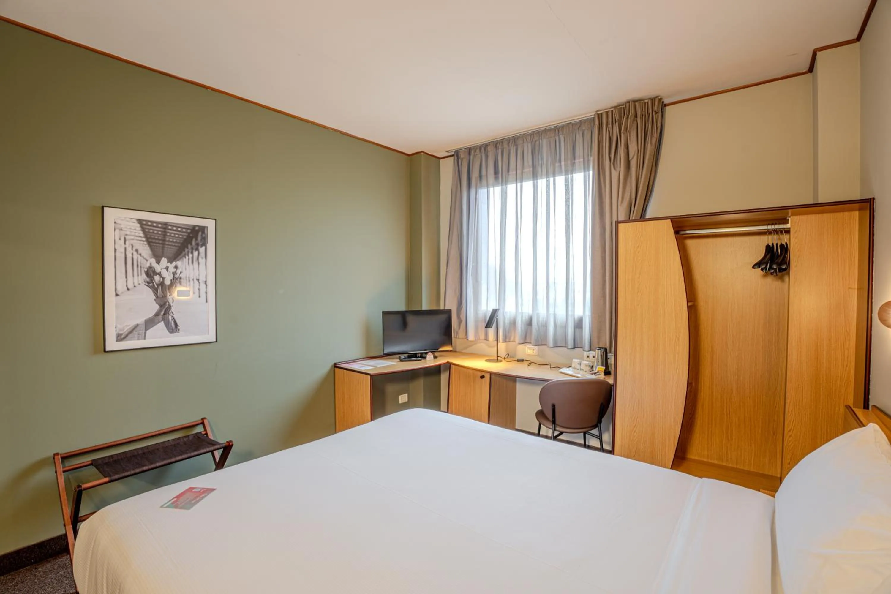 Bedroom, Bed in Tulip Inn Turin South