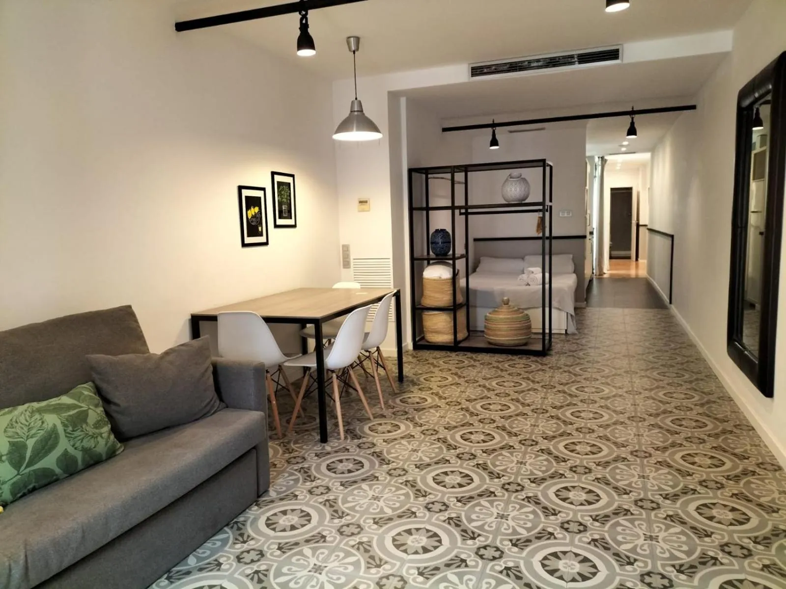 Living room in Liceu Apartments by gaiarooms