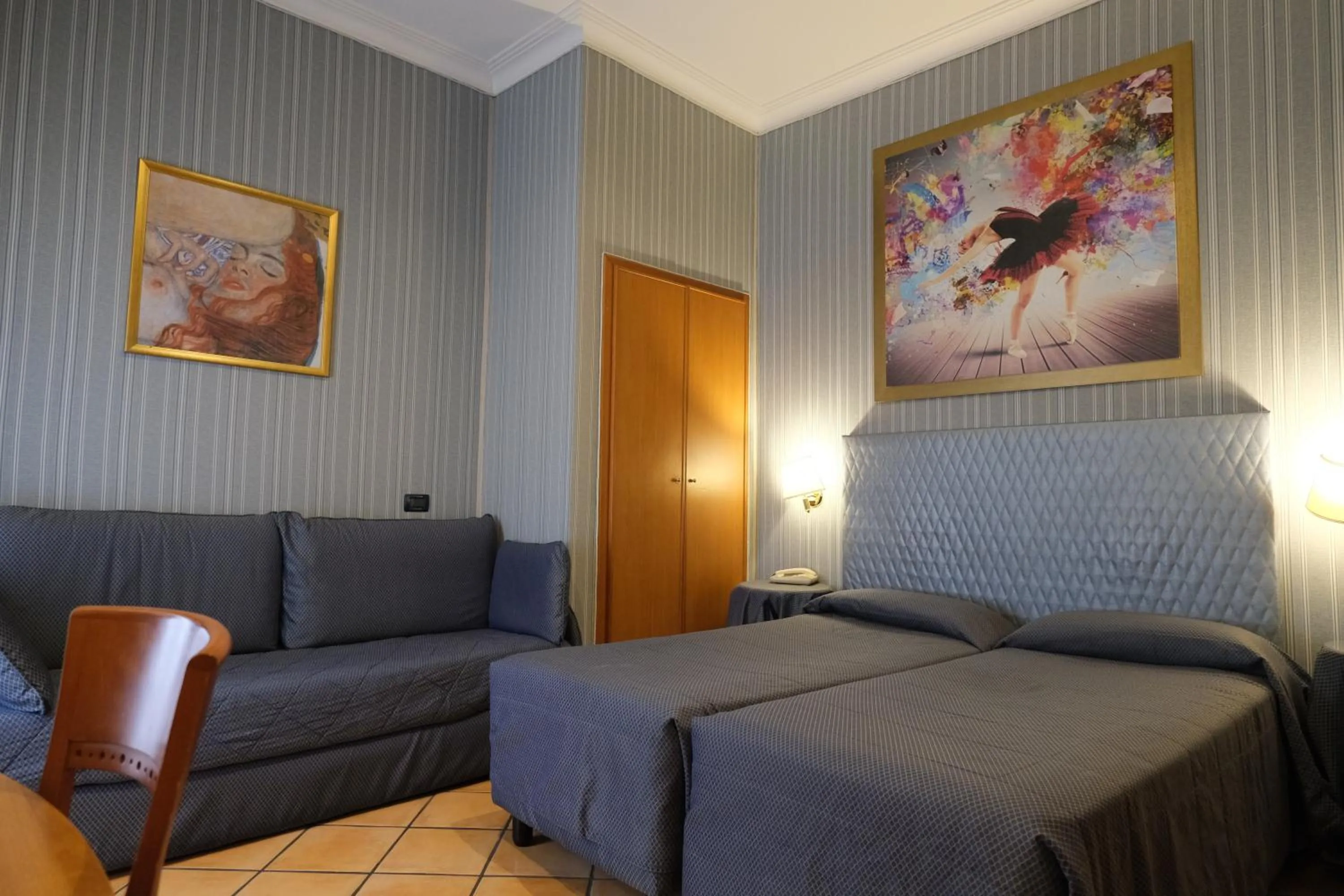 Bedroom in Hotel Lirico