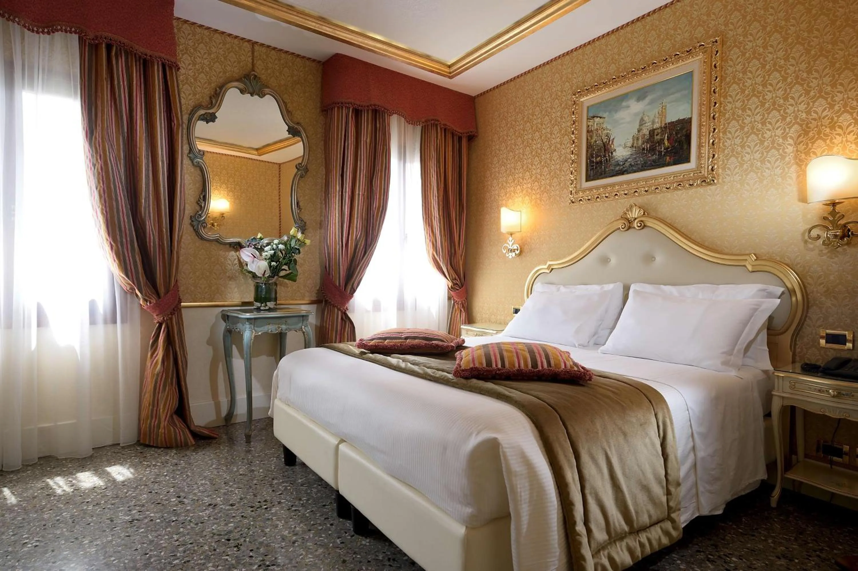 Bedroom, Bed in Hotel Olimpia Venice, BW Signature Collection 3sup