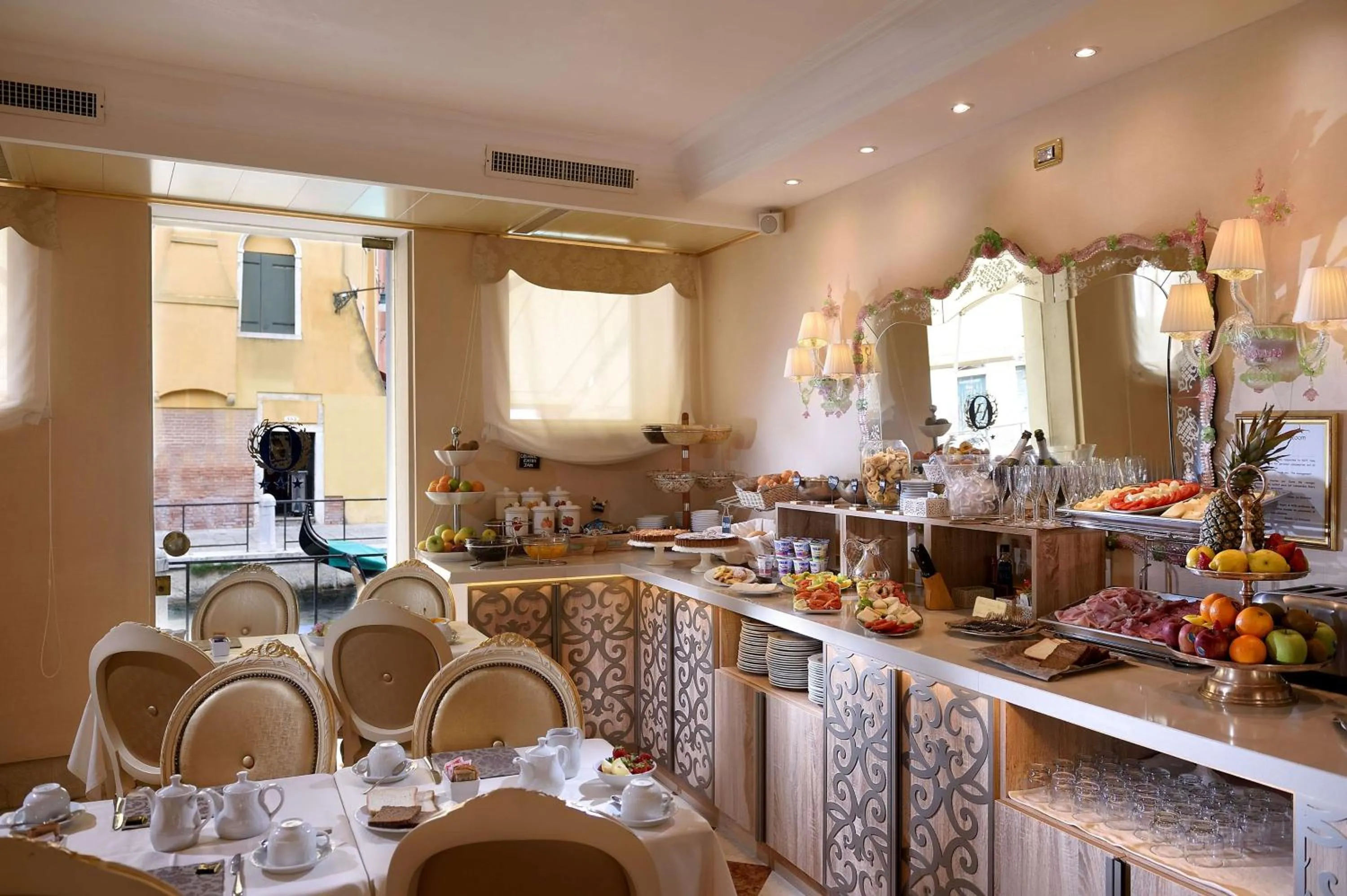 Restaurant/places to eat in Hotel Olimpia Venice, BW Signature Collection 3sup