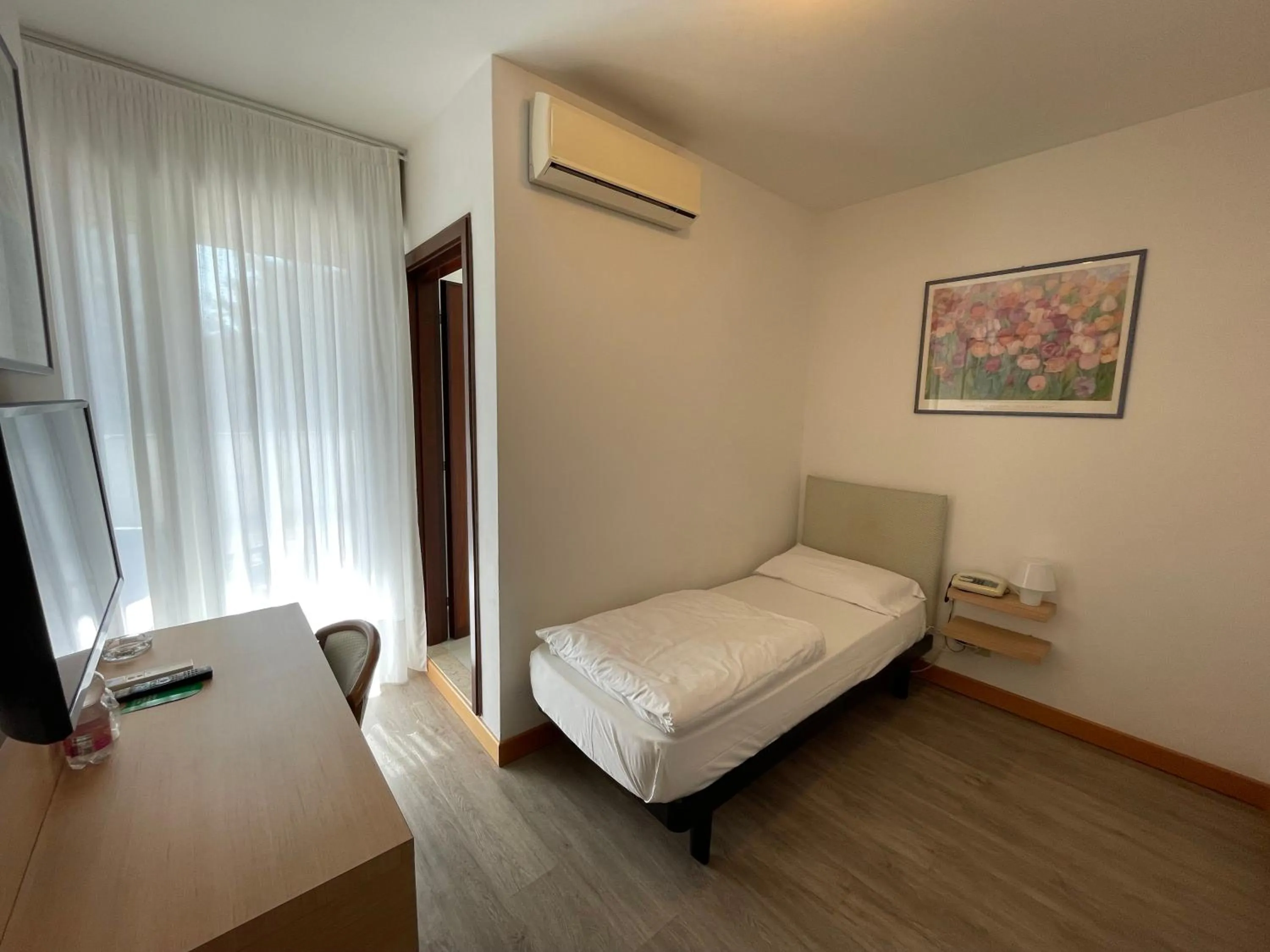 Bed in Hotel Bella Venezia Mare