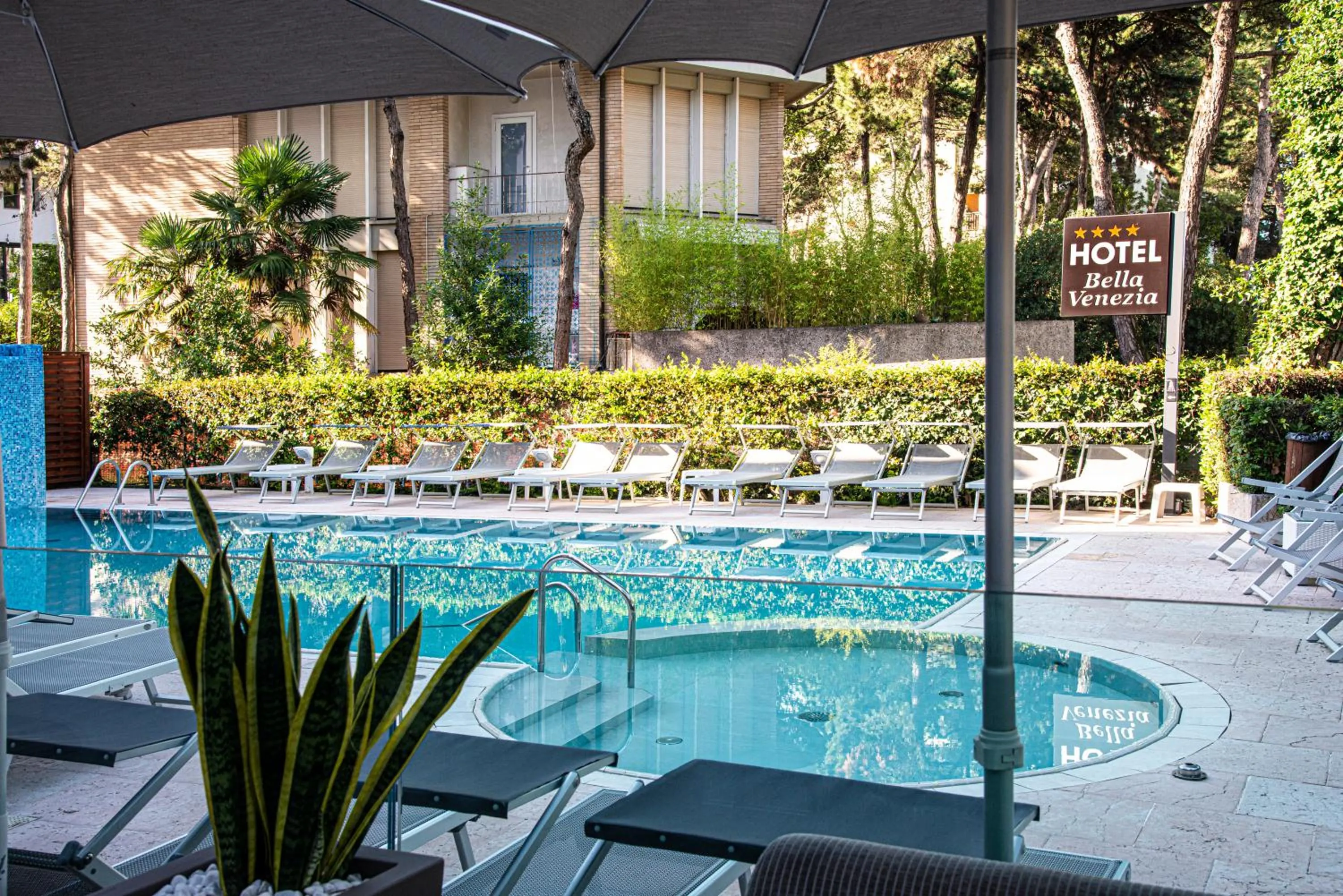 Pool view in Hotel Bella Venezia Mare