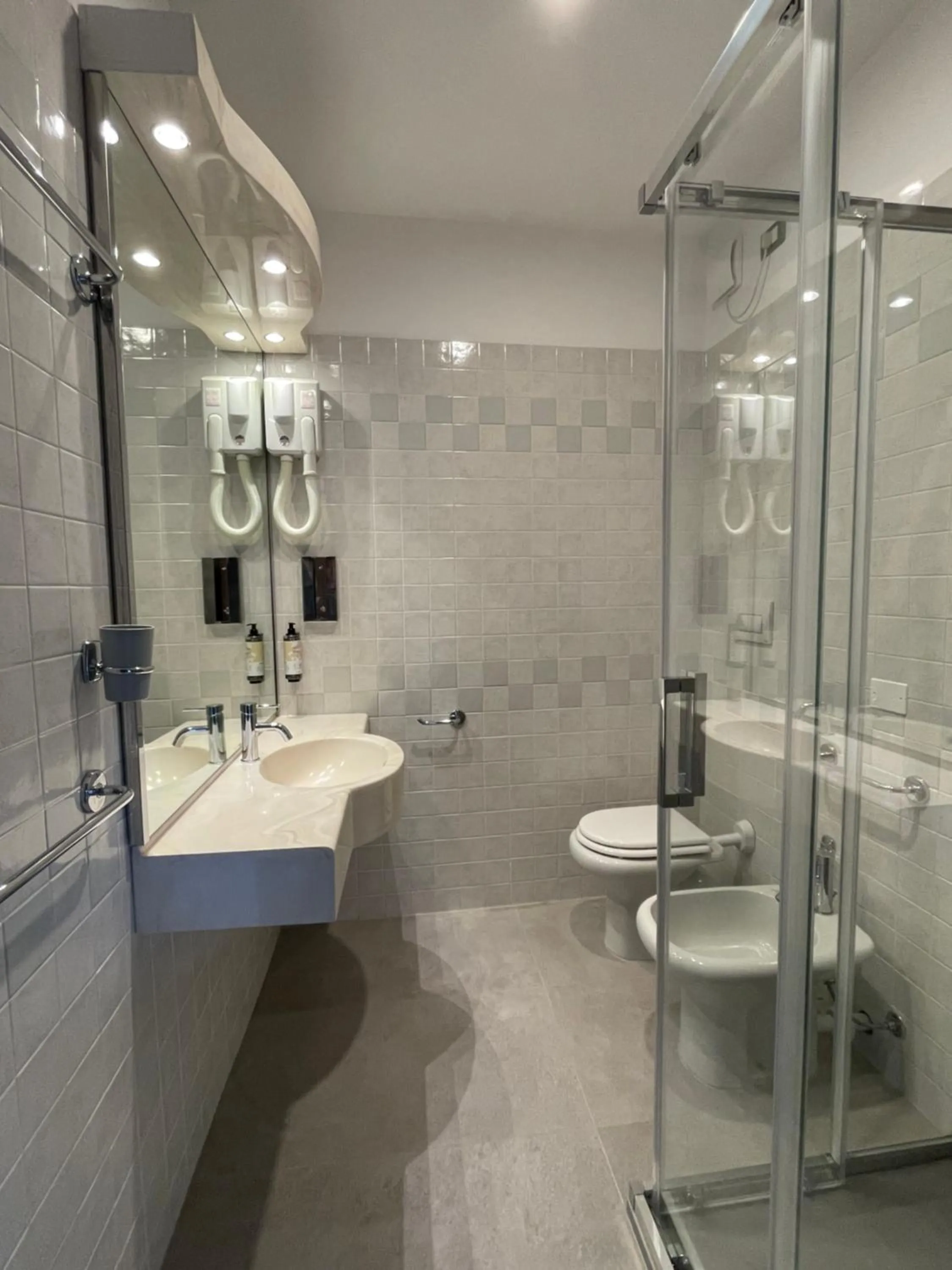 Shower in Hotel Bella Venezia Mare