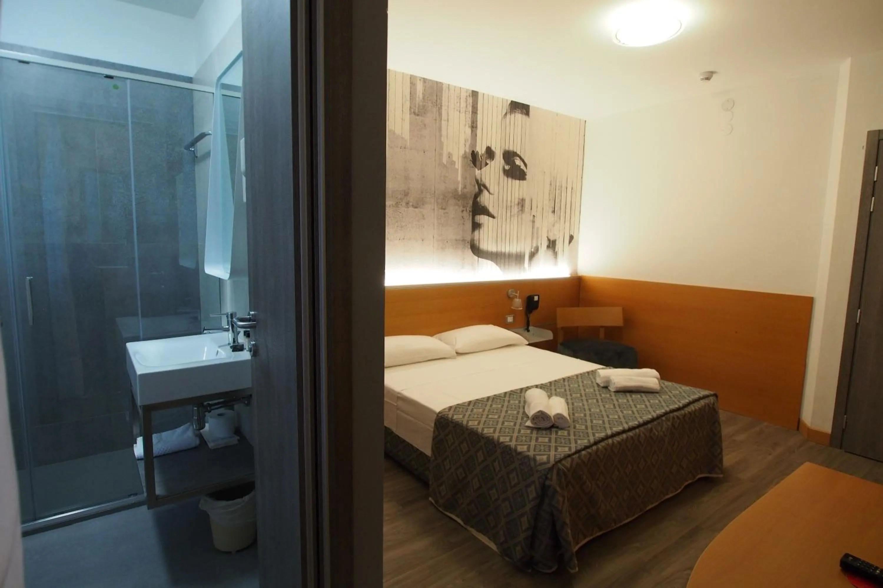 Bedroom, Bed in Hotel Bella Venezia Mare