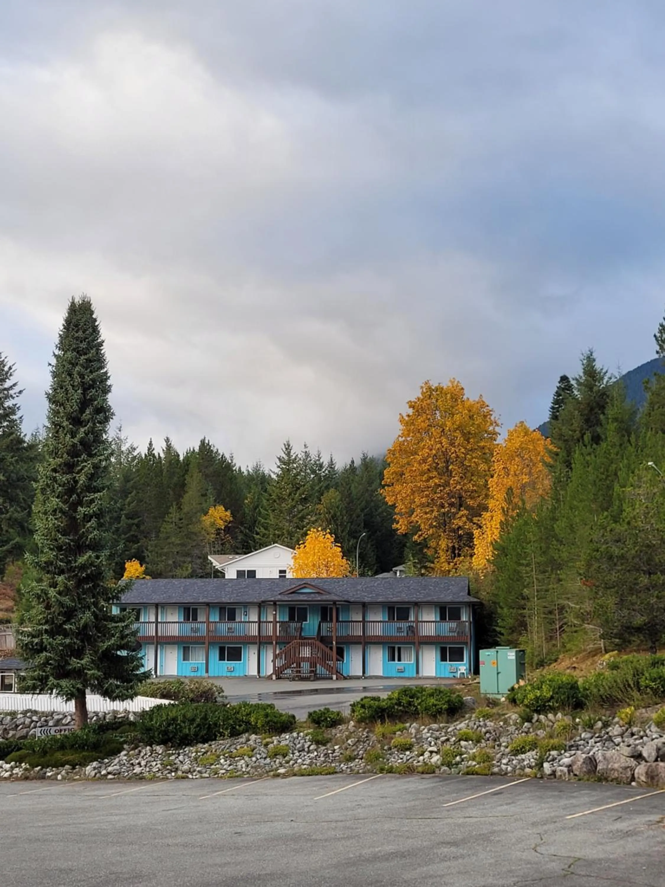 Property building in Ridgeview Motor Inn