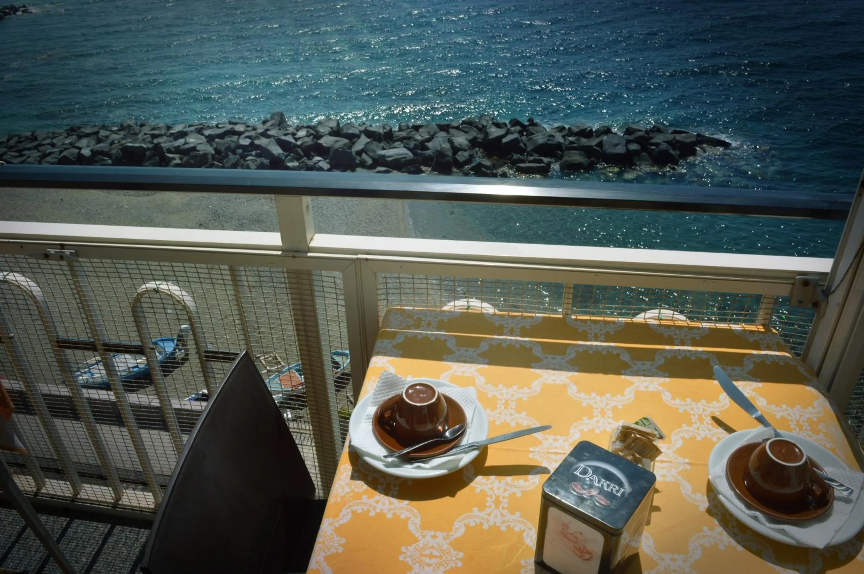 Restaurant/places to eat in Hotel La Riva