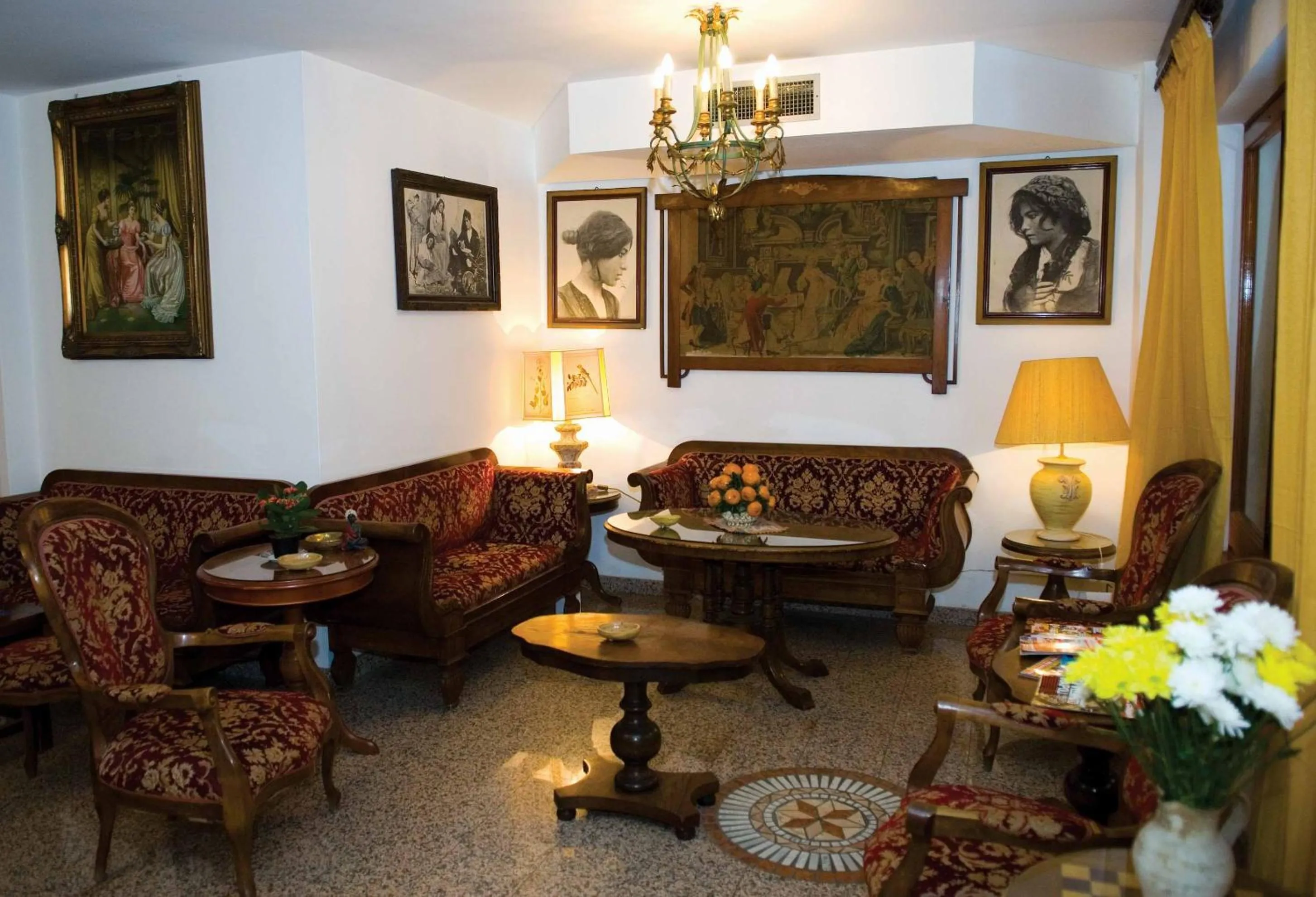 Restaurant/places to eat in Hotel La Riva