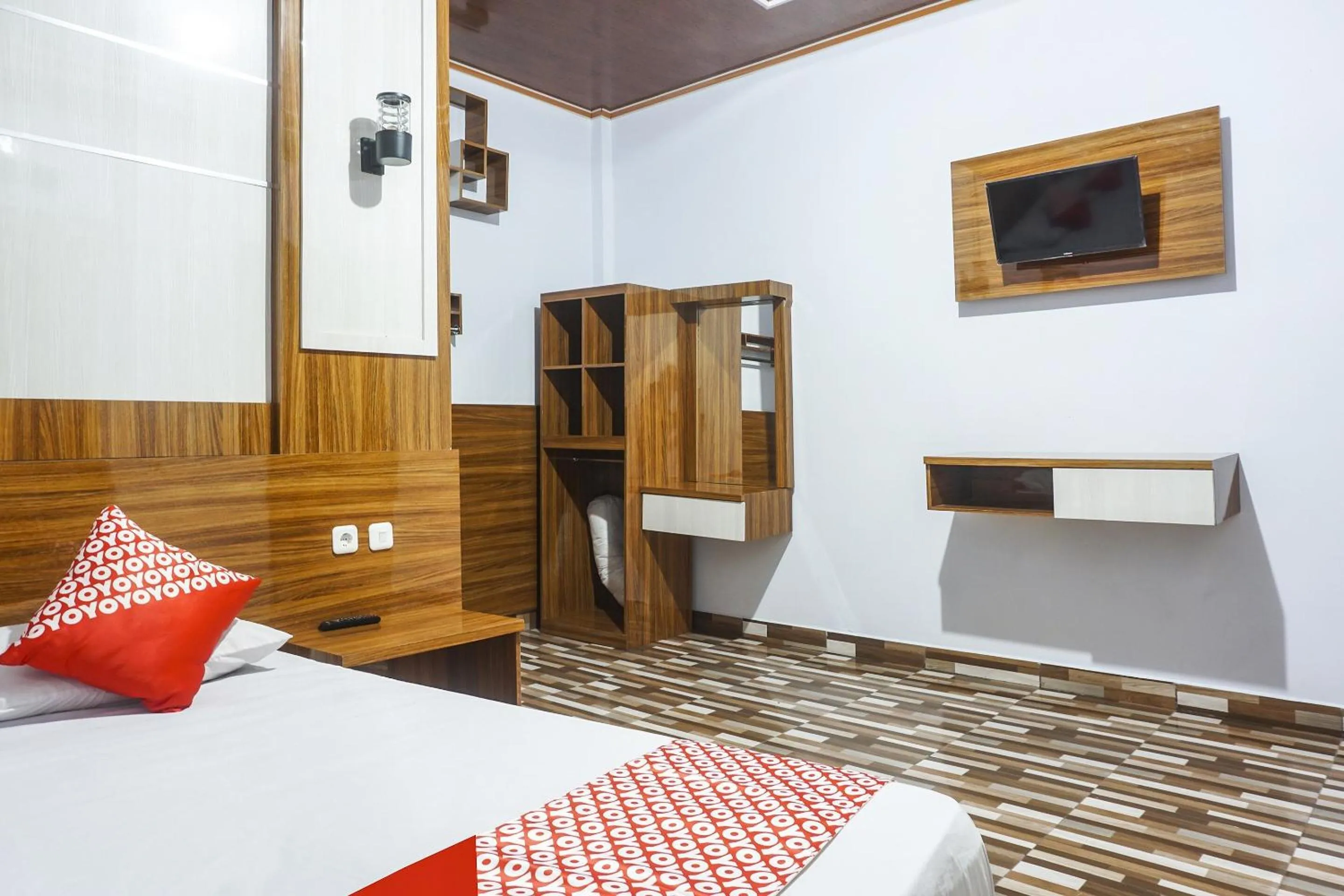 Bedroom, Bed in Hotel O Penginapan Dafandra Beach Near Pantai Tanjung Bira