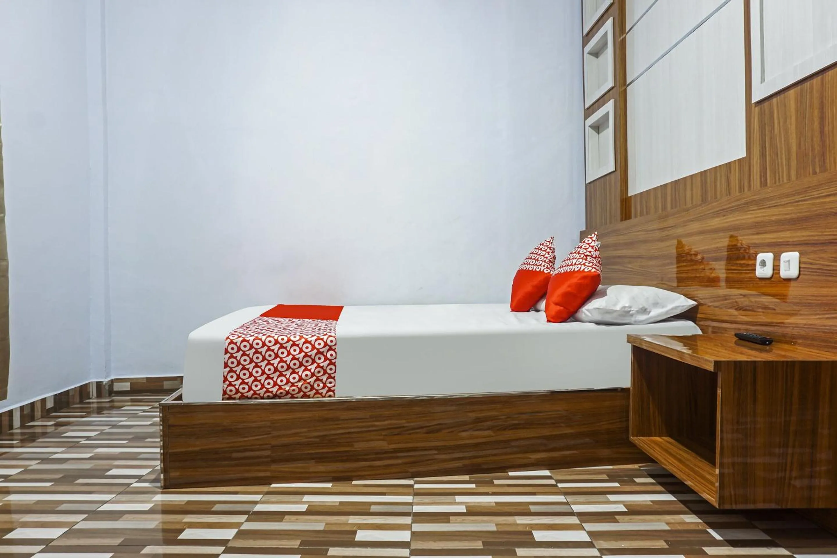 Bedroom, Bed in Hotel O Penginapan Dafandra Beach Near Pantai Tanjung Bira