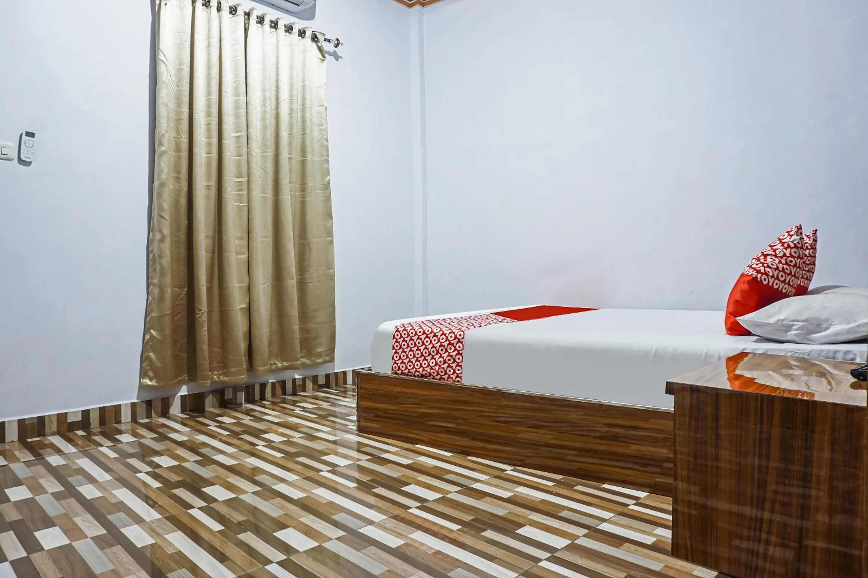 Bedroom, Bed in Hotel O Penginapan Dafandra Beach Near Pantai Tanjung Bira