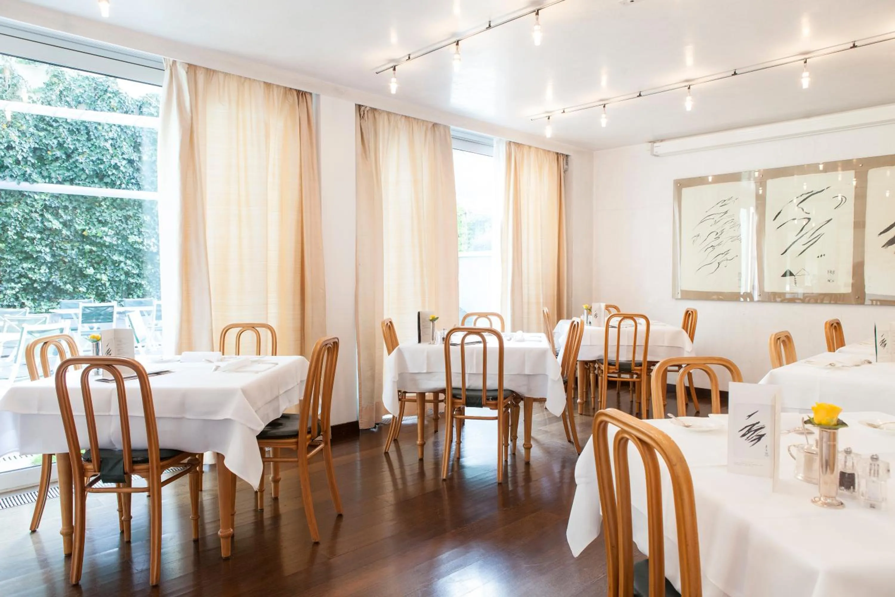 Restaurant/places to eat in Hotel Greif, a Member of Design Hotels