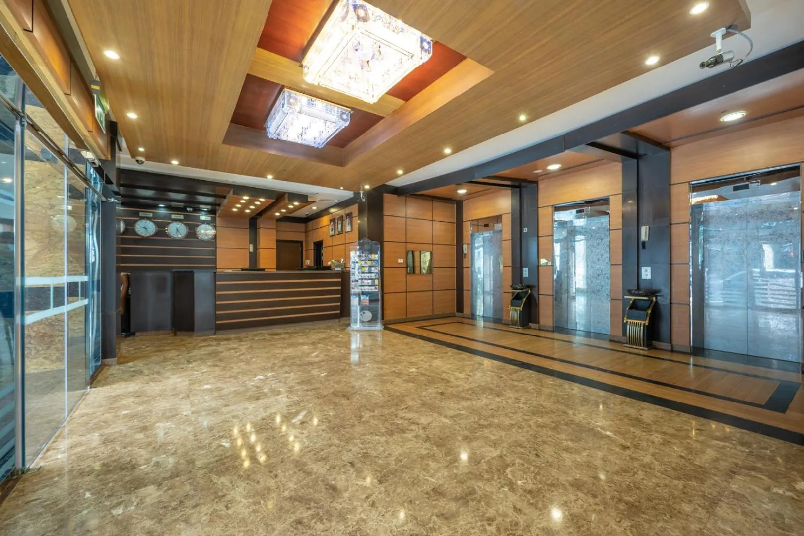 Lobby or reception in Pearl Swiss Hotel