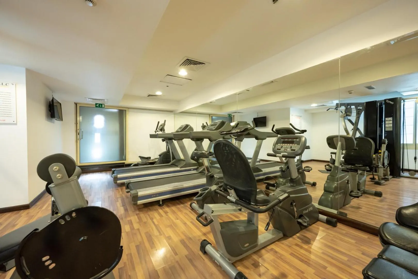 Fitness centre/facilities in Pearl Swiss Hotel