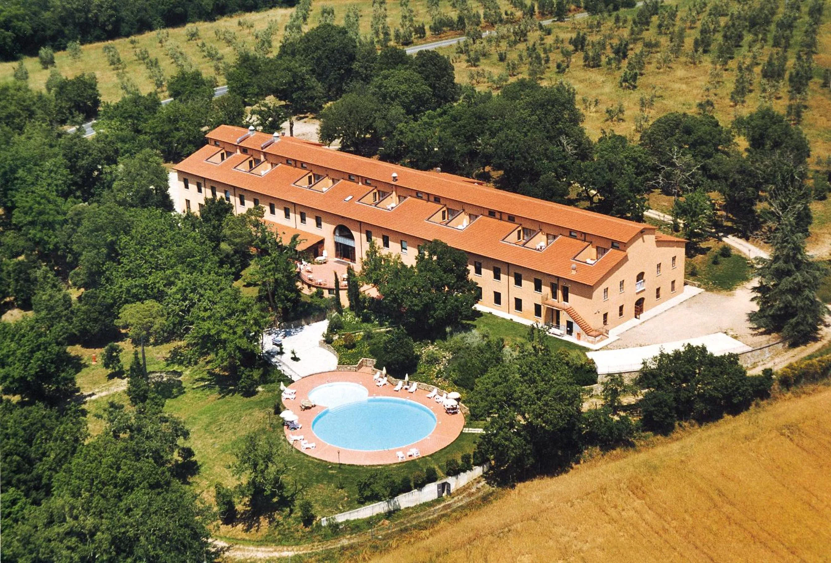 Property building in Toscana Verde
