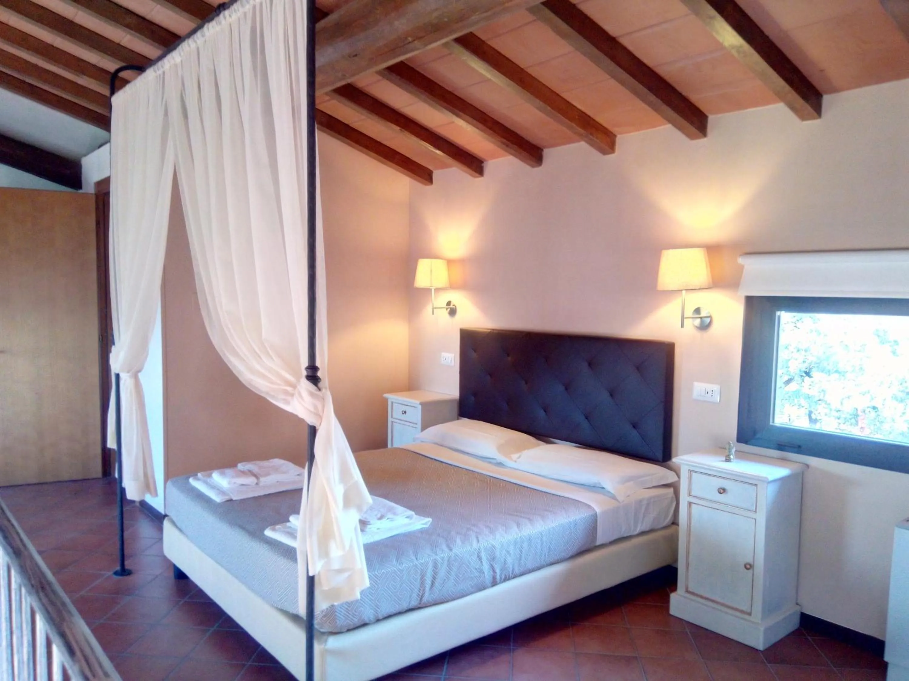 Bedroom, Bed in Toscana Verde
