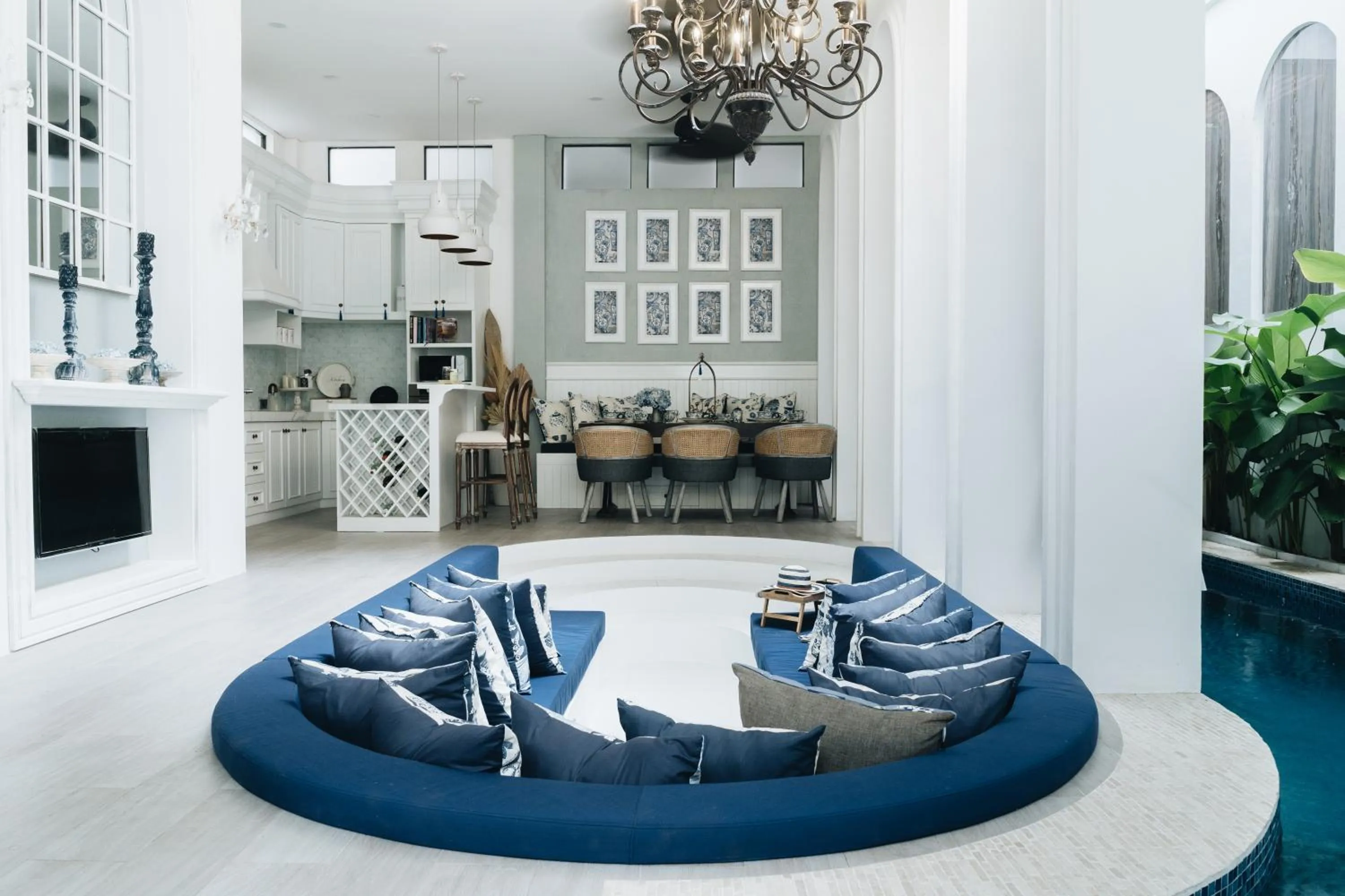 Living room in Luxurious 3BR Villa Muzo with Pool by OriVista near W