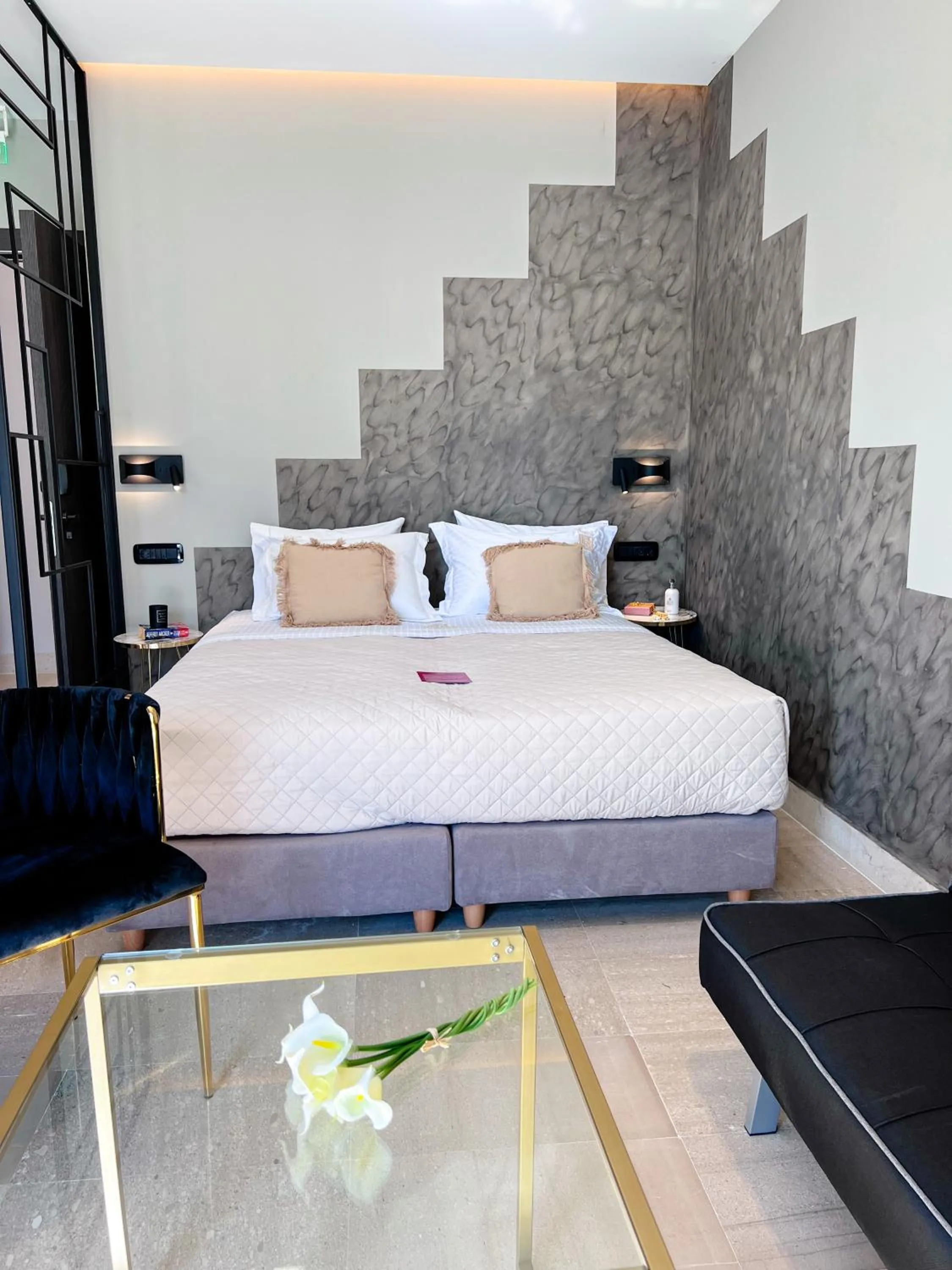 Bed in Royalty Suites Psyrri