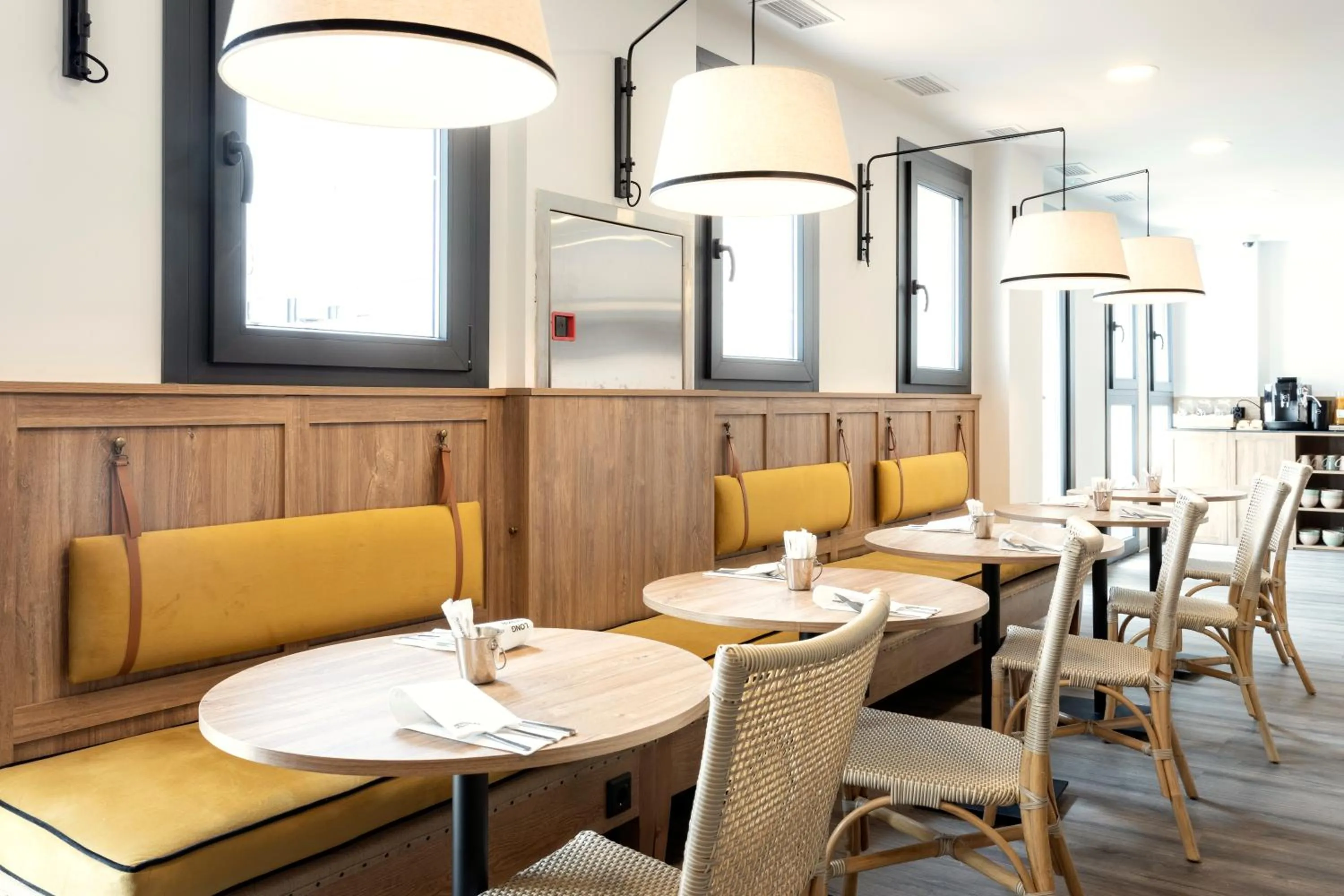 Breakfast in Petit Palace Vargas