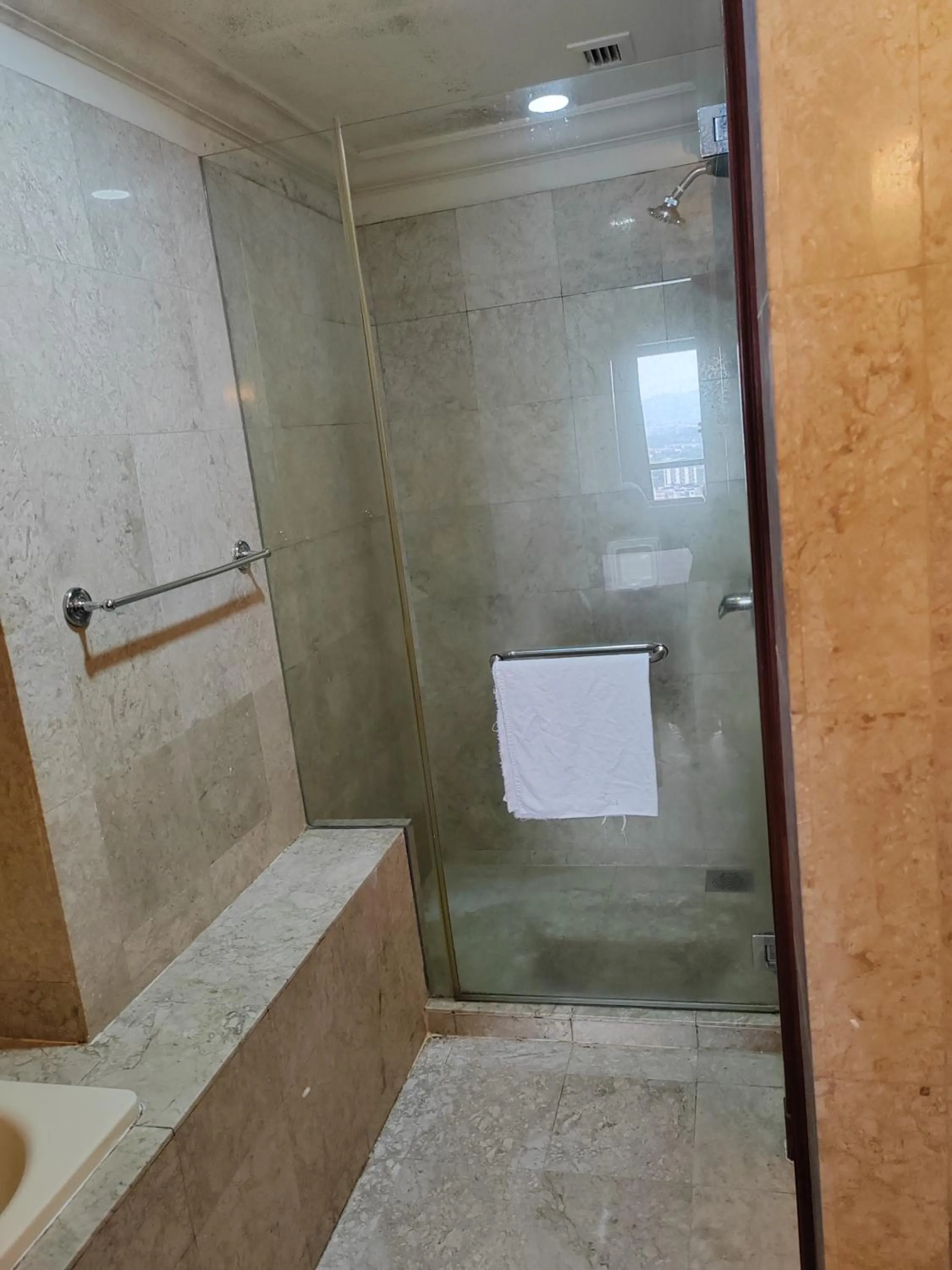 Shower in Kl landmark apartment at berjay Times square
