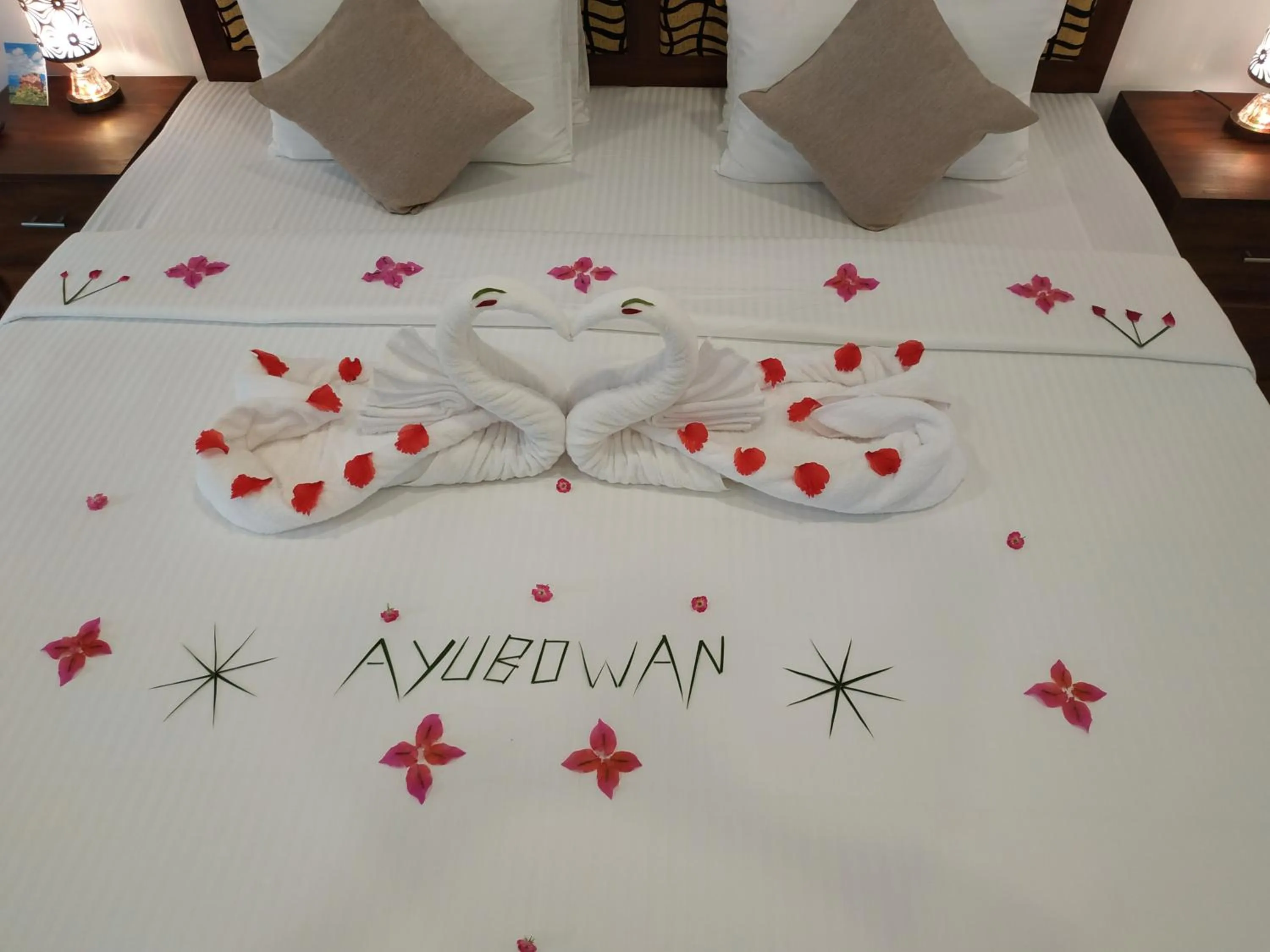 Bed in Sigiriya Cashew Palace Resort