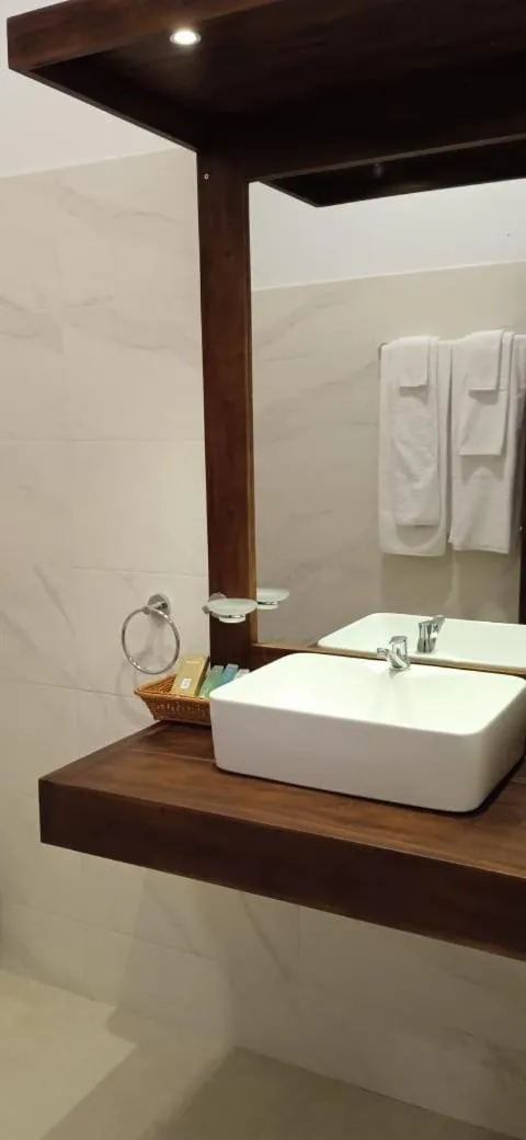Bathroom in Sigiriya Cashew Palace Resort