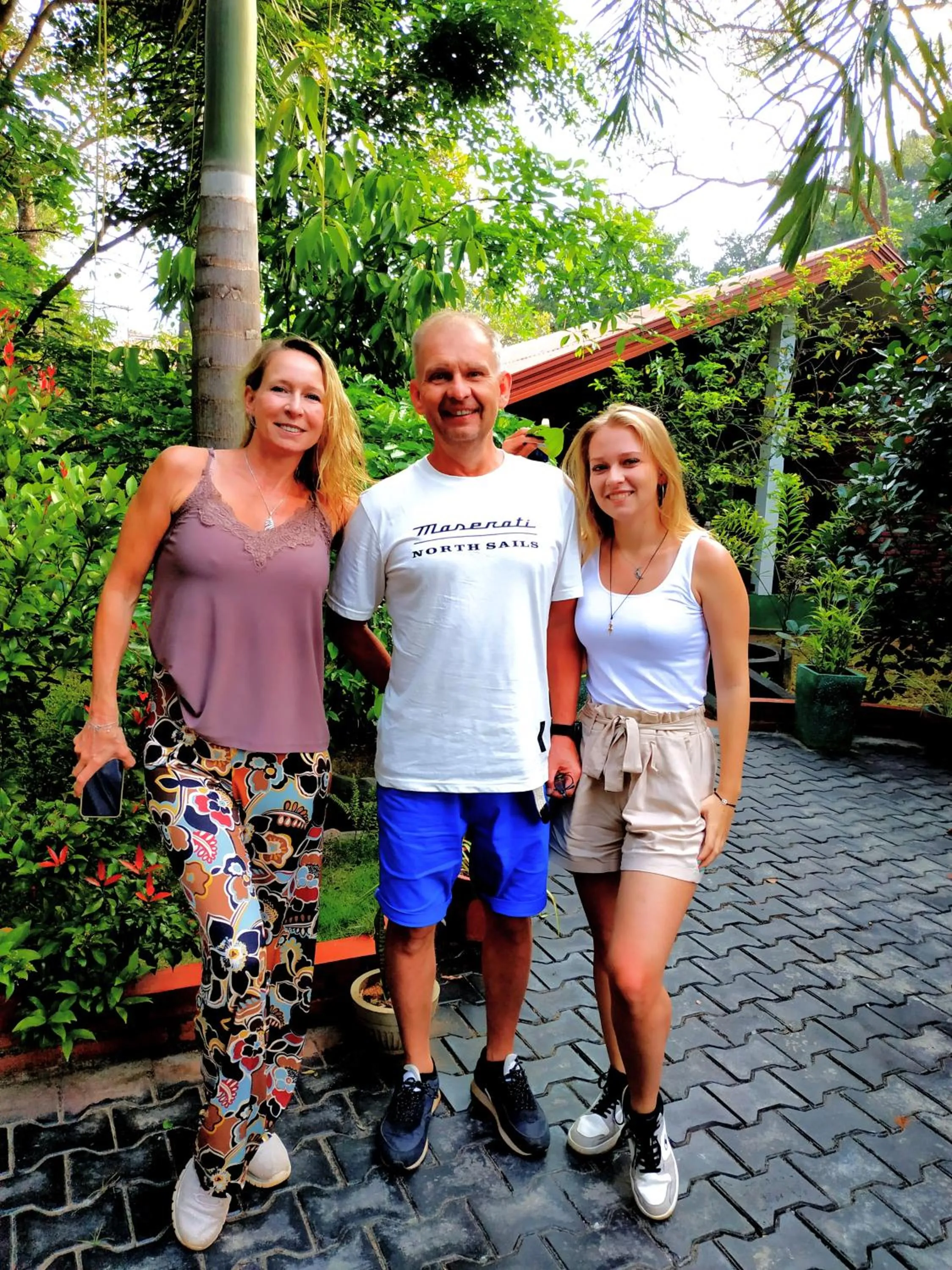 Sigiriya Cashew Palace Resort