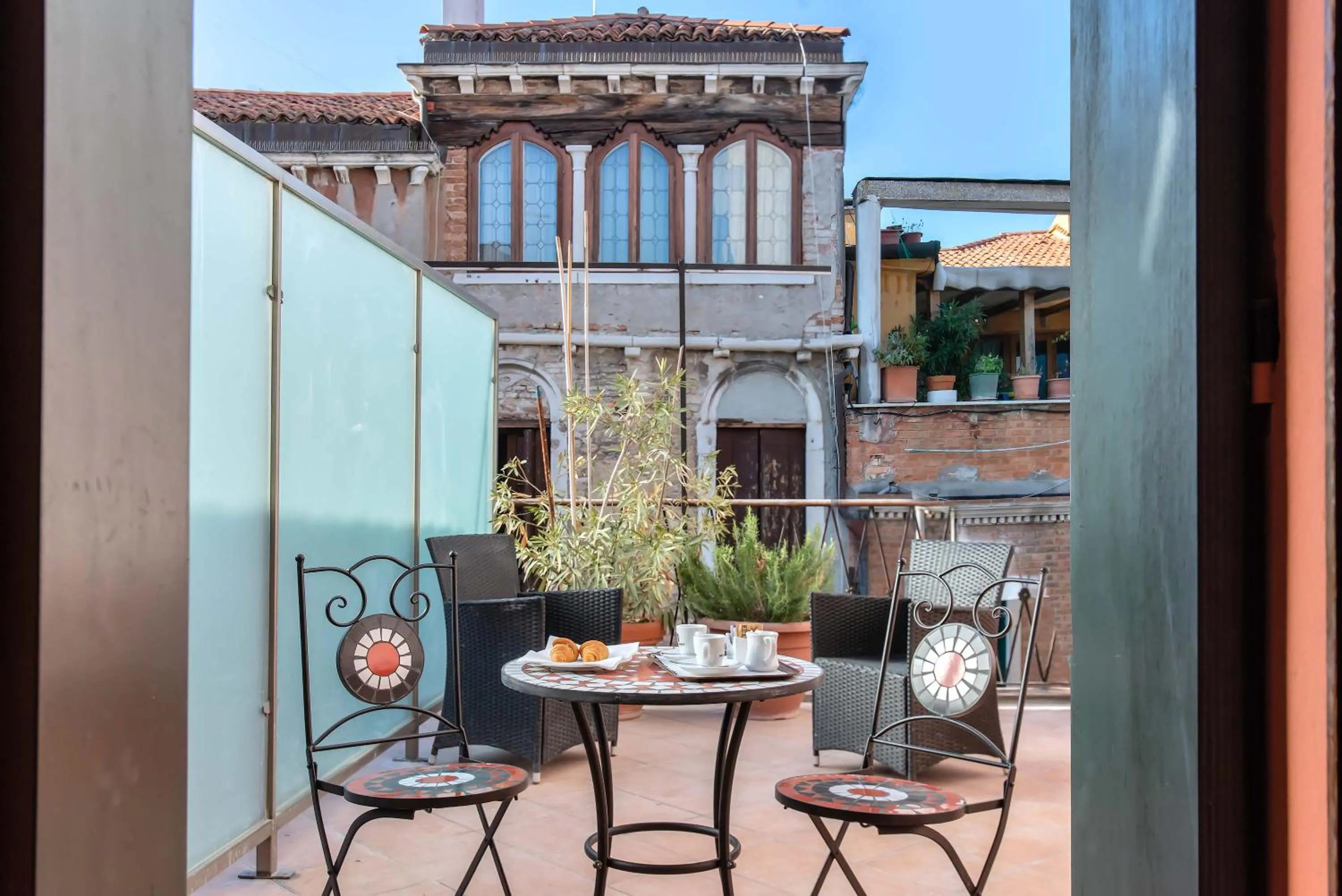 Balcony/Terrace in Hotel La Fenice et Des Artistes