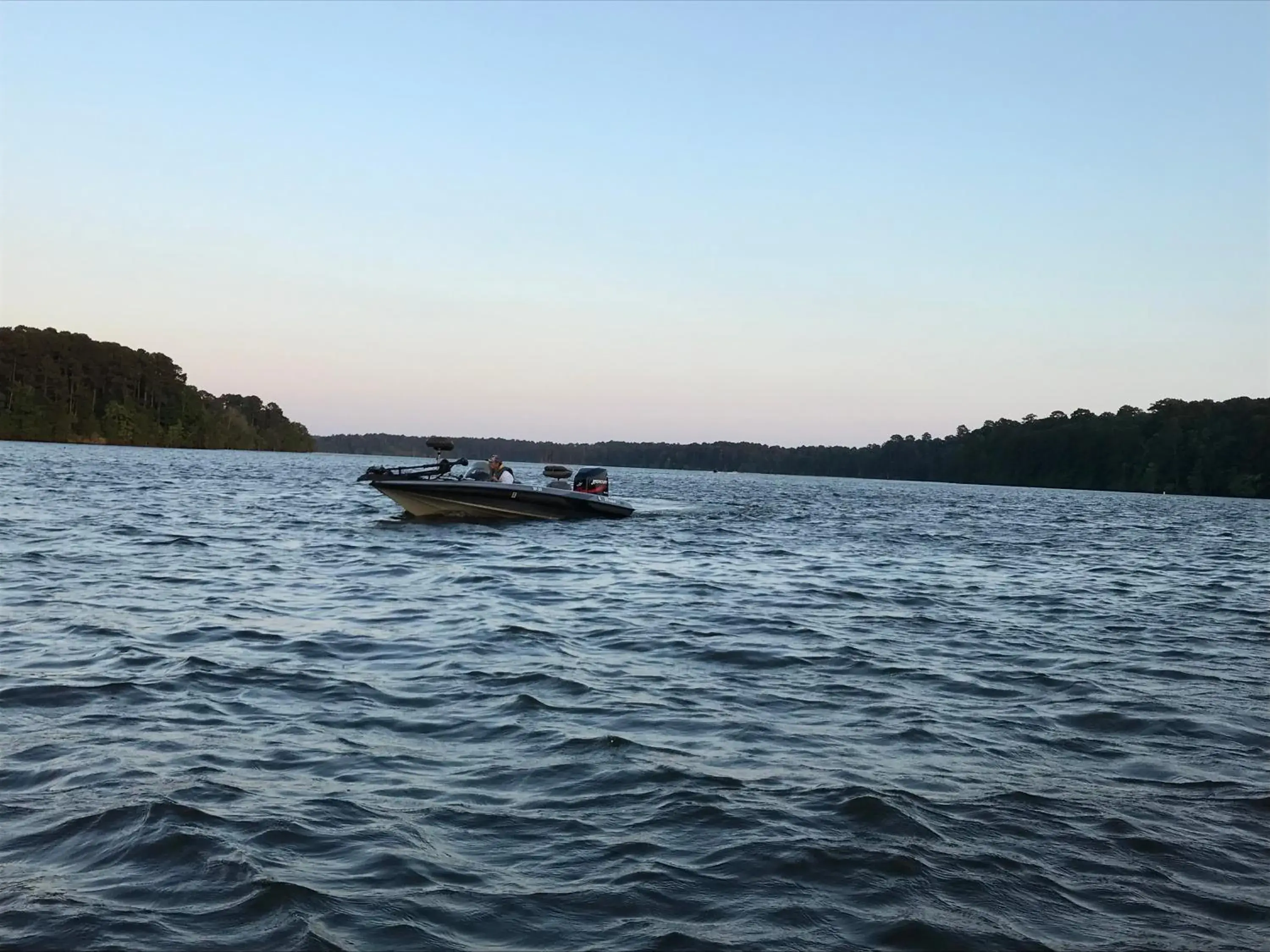 Double Room with Lake View in Alpine Lakeview Motel Room WiFi,Sandy beach Boat Ramp,Pier,Marina,Bath House with Laundromat Double Room with Lake View in Alpine Lakeview Motel Room WiFi,Sandy beach Boat Ramp,Pier,Marina,Bath House with Laundromat