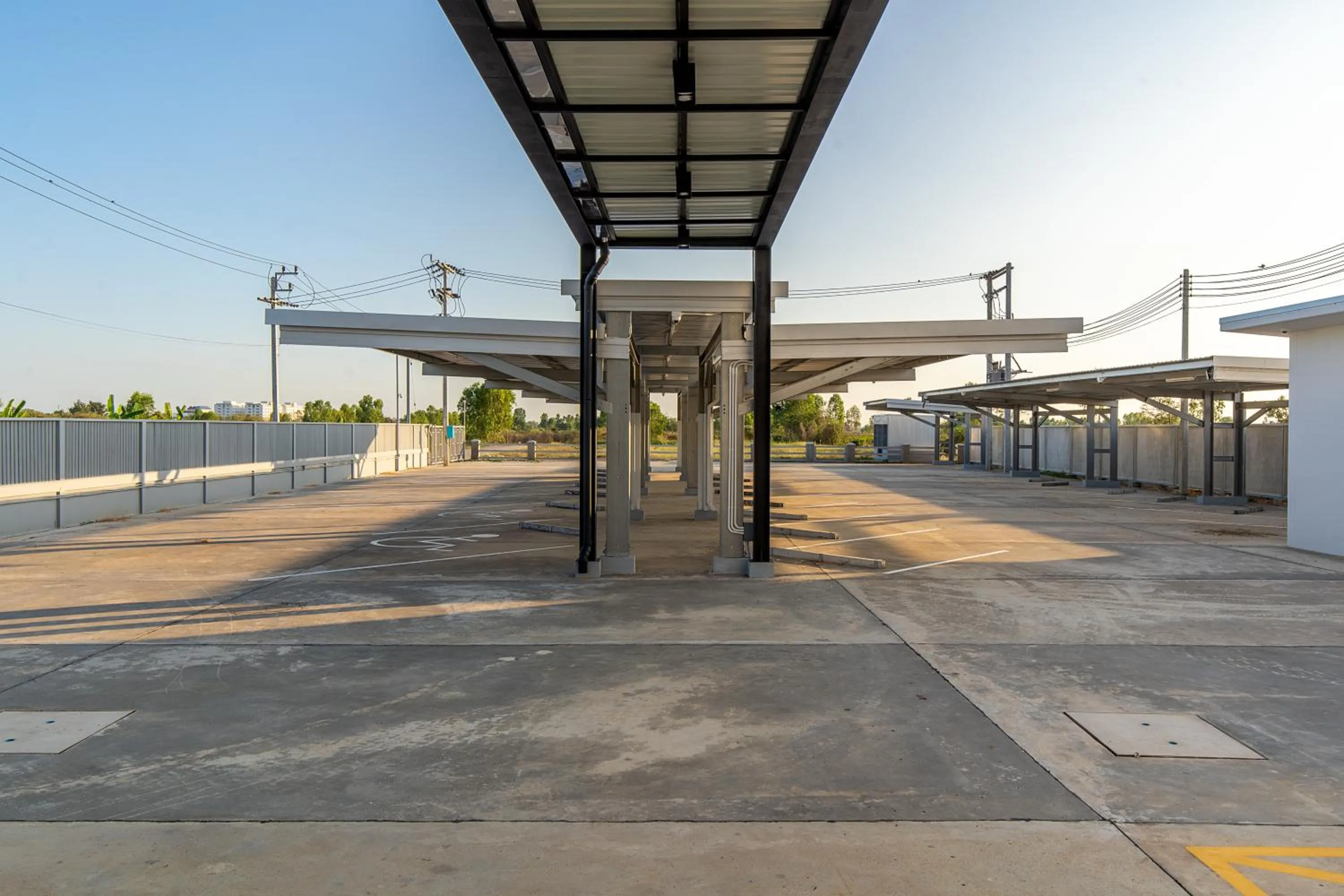 Parking in The Pride Hotel Phitsanulok