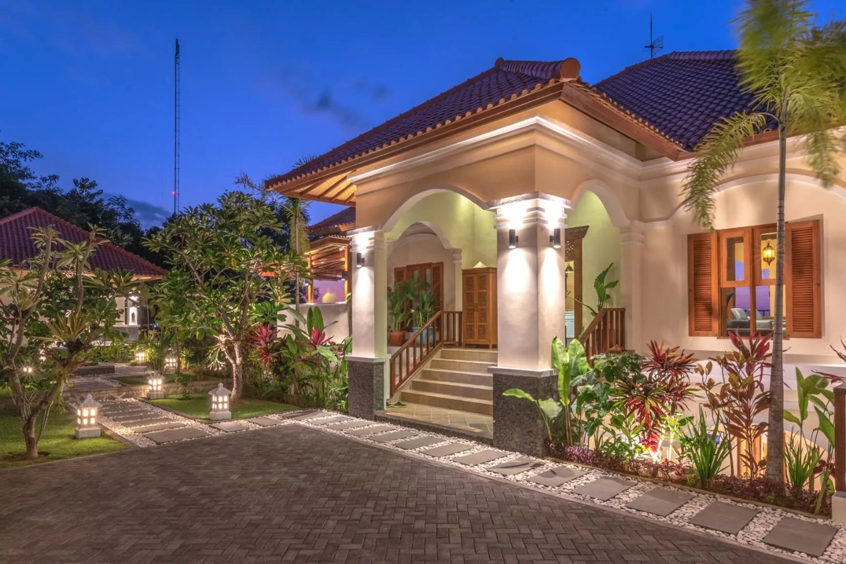 Facade/entrance in Villa Mata Hari