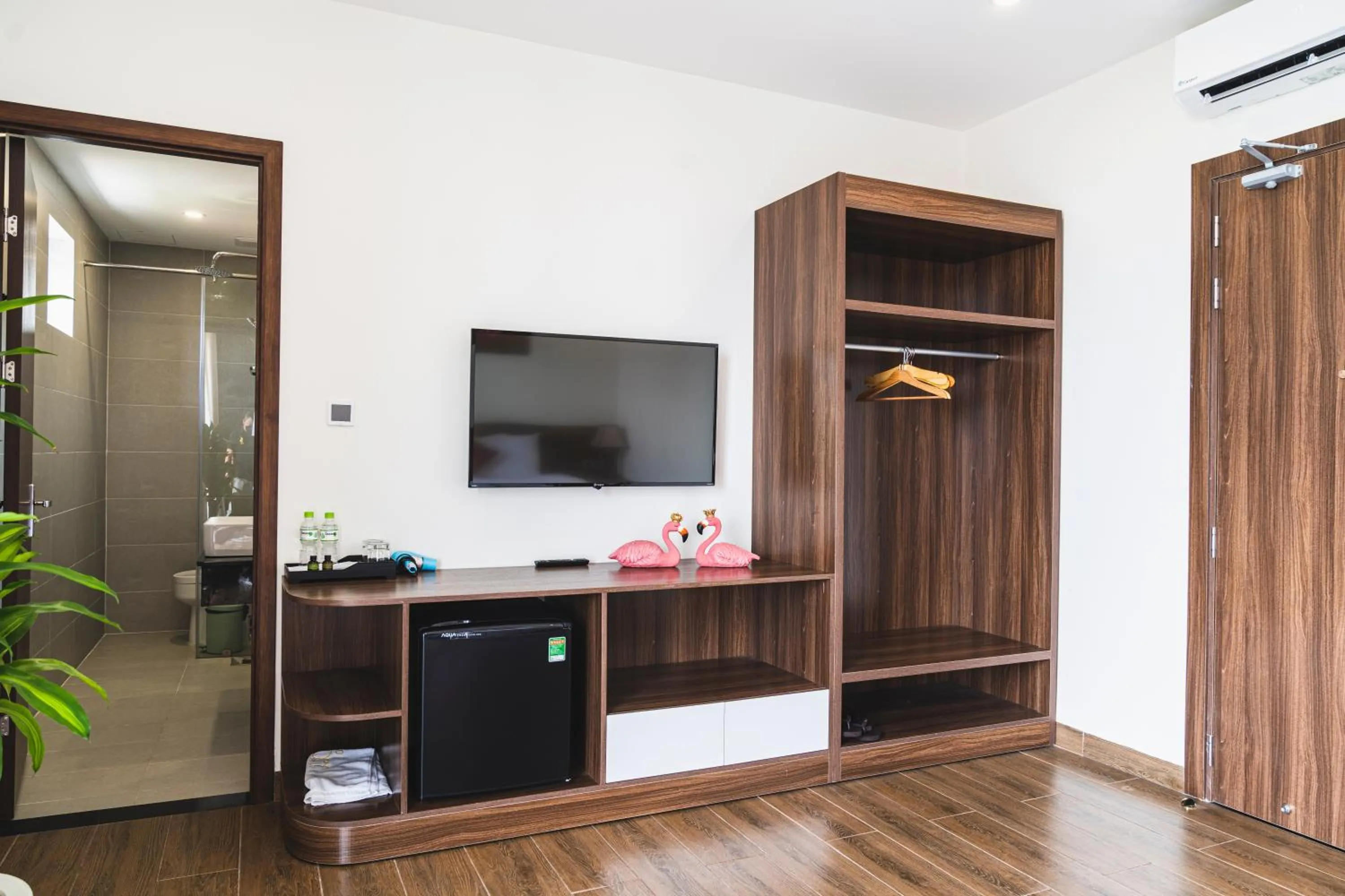 TV and multimedia in City Center Rosa Hotel