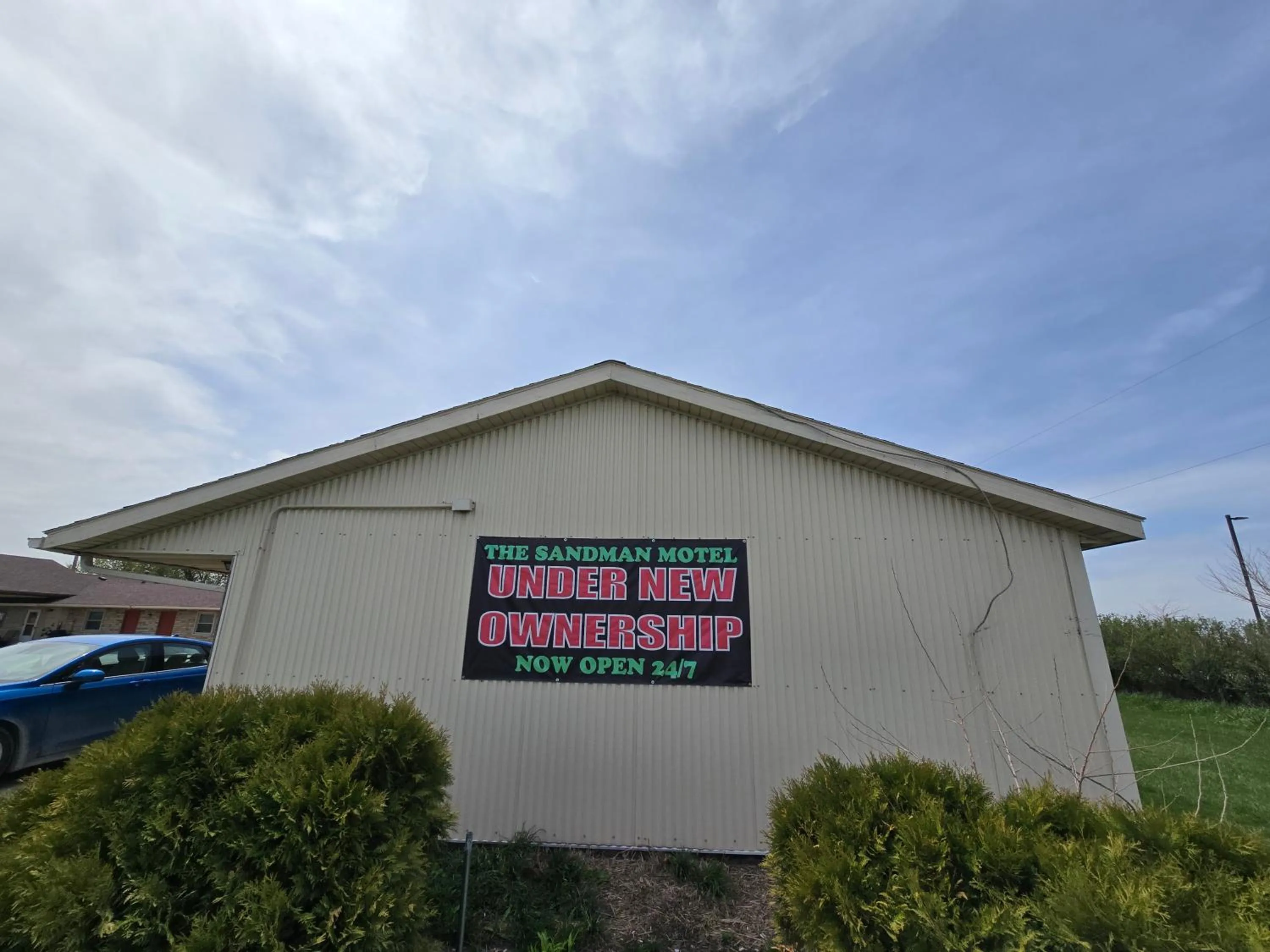 Property building in OYO Sandman Inn