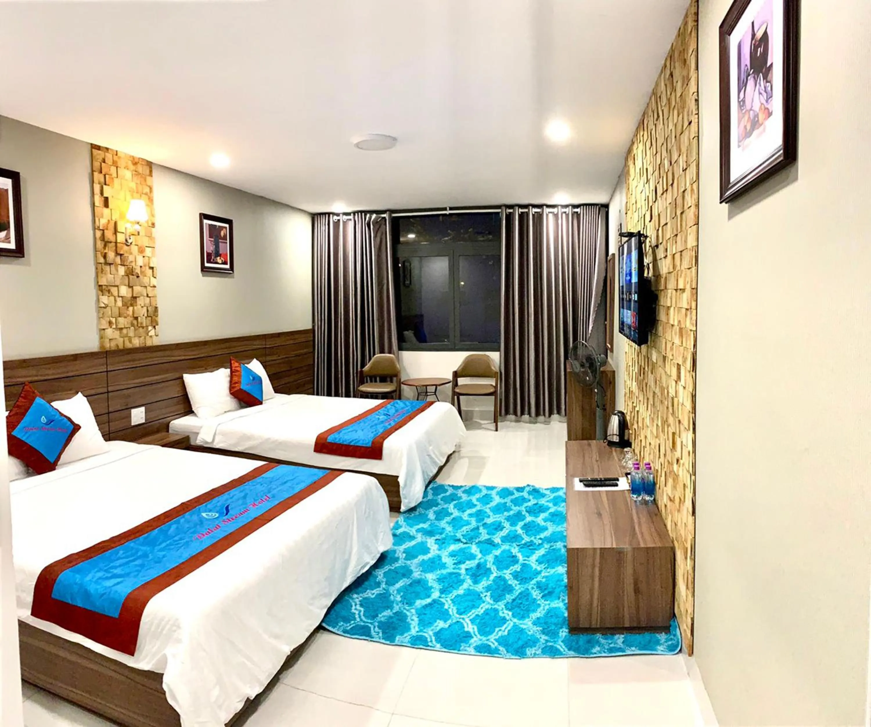 Photo of the whole room, Bed in DALAT STREAM HOTEL-Khách sạn đẹp Đà Lạt