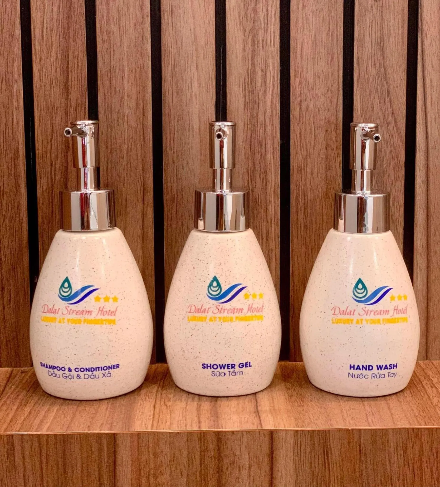 Toilet in DALAT STREAM HOTEL-Khách sạn đẹp Đà Lạt