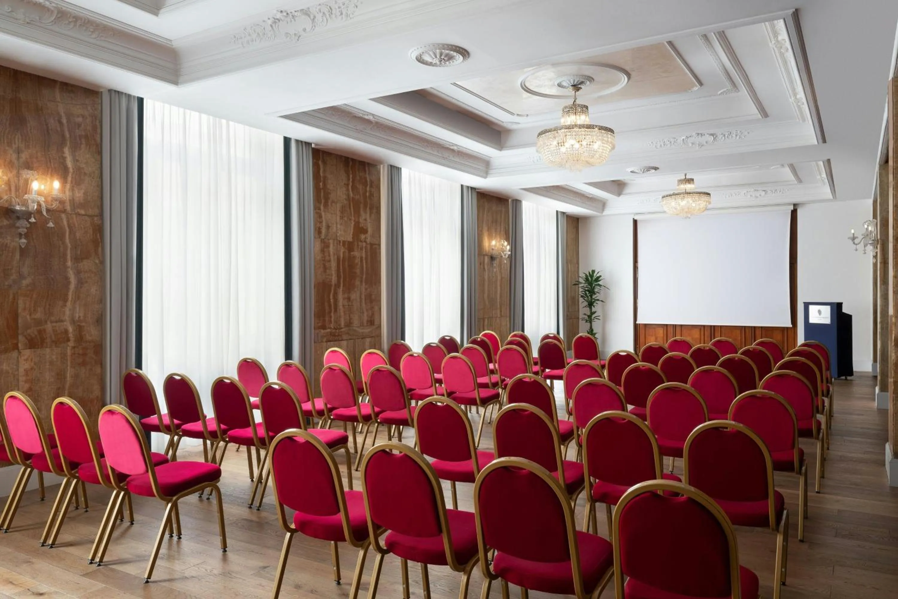 Meeting/conference room in Sina Bernini Bristol, Autograph Collection