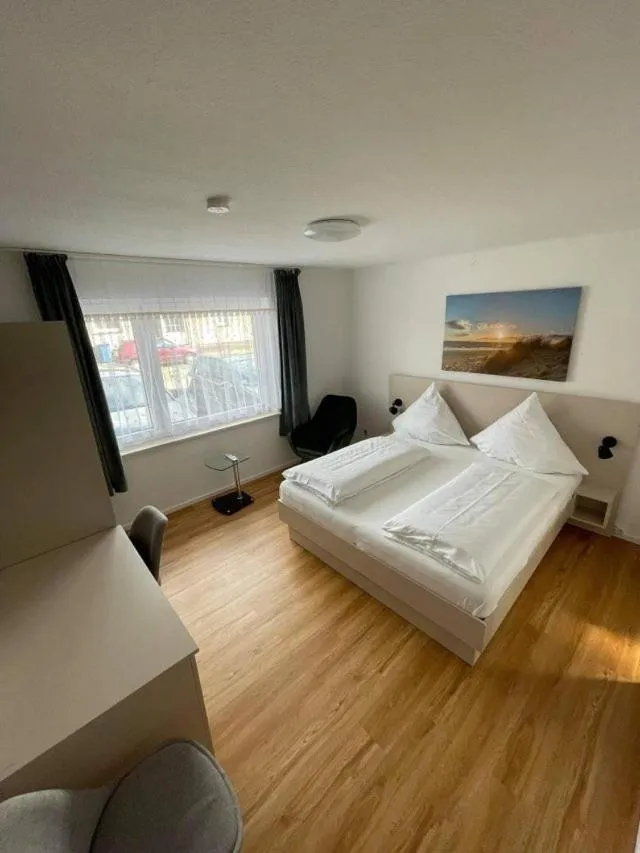 Bed in pension-seegarten