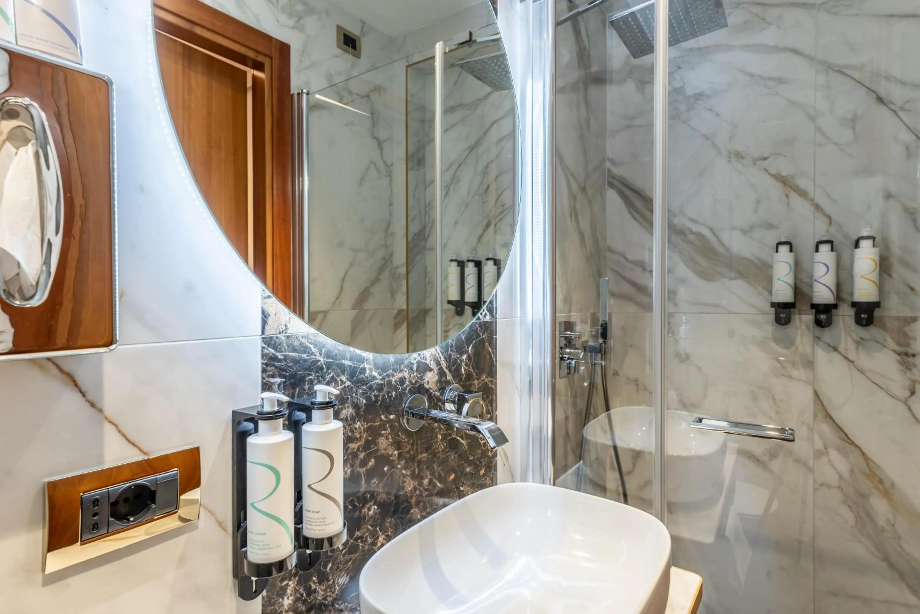 Bathroom in Hotel Raffaello - Sure Hotel Collection by Best Western