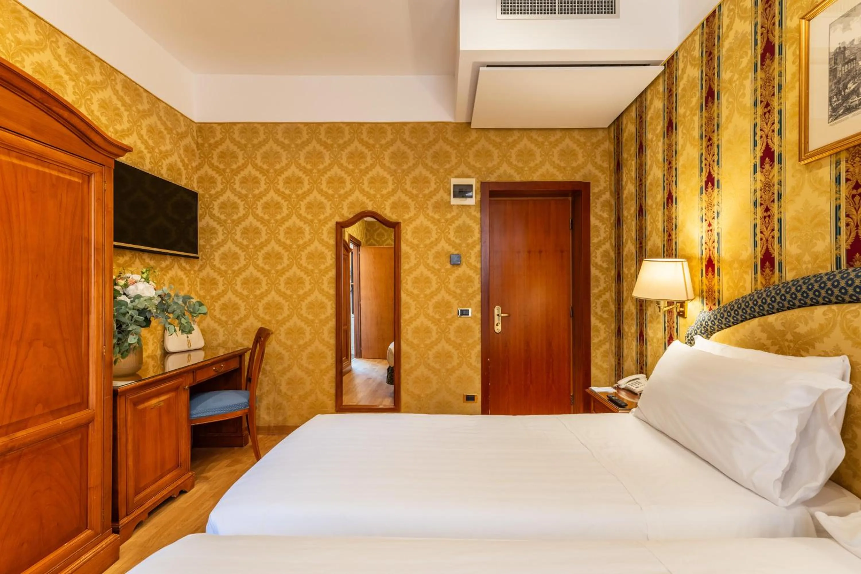 Photo of the whole room, Bed in Hotel Raffaello - Sure Hotel Collection by Best Western